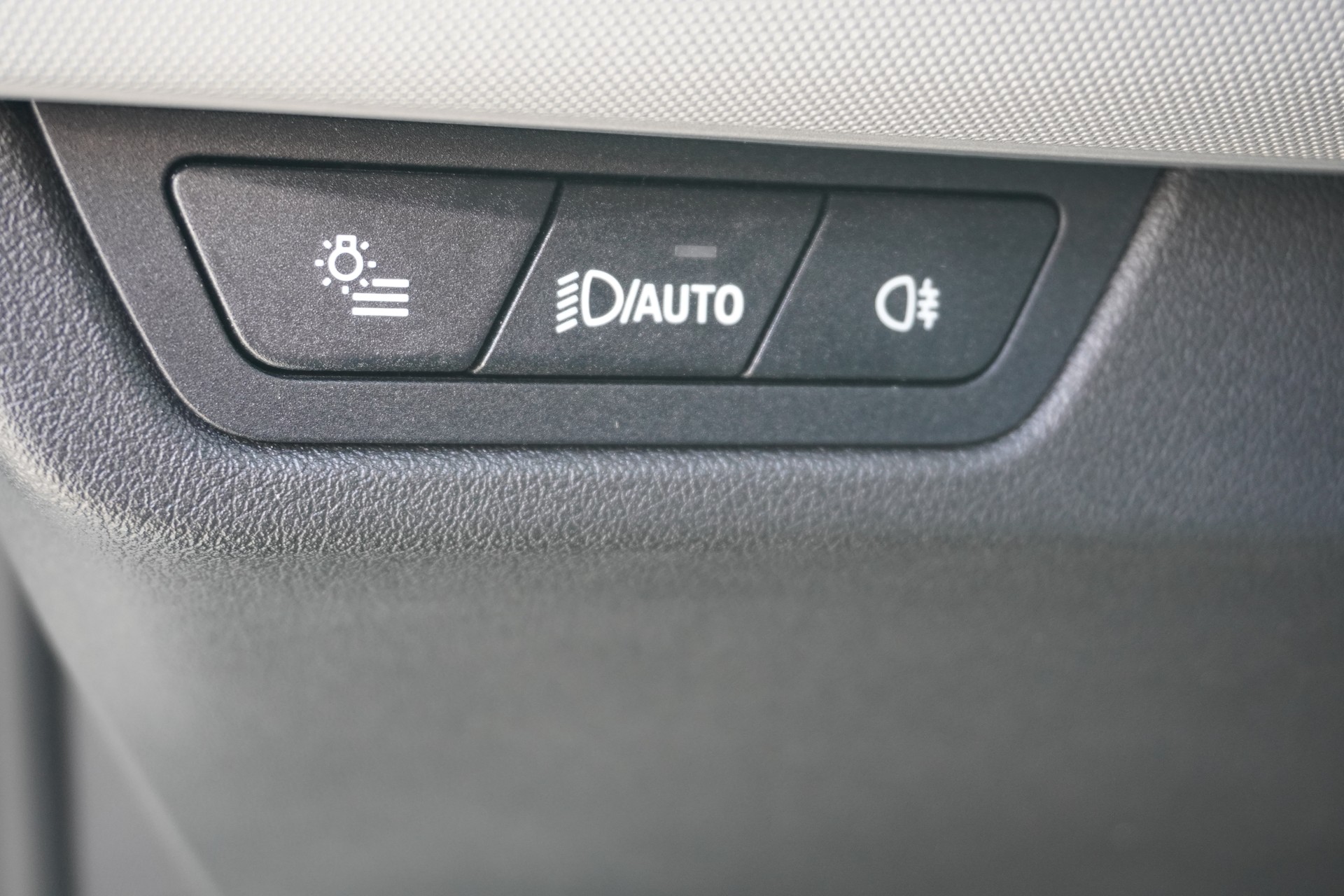 BMW 225e xDrive Active Tourer-image-16