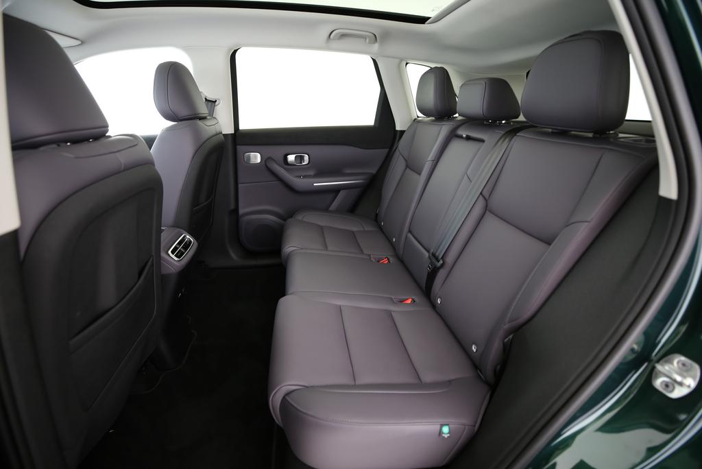 LEAPMOTOR C10 1.5 REEV Design-image-8