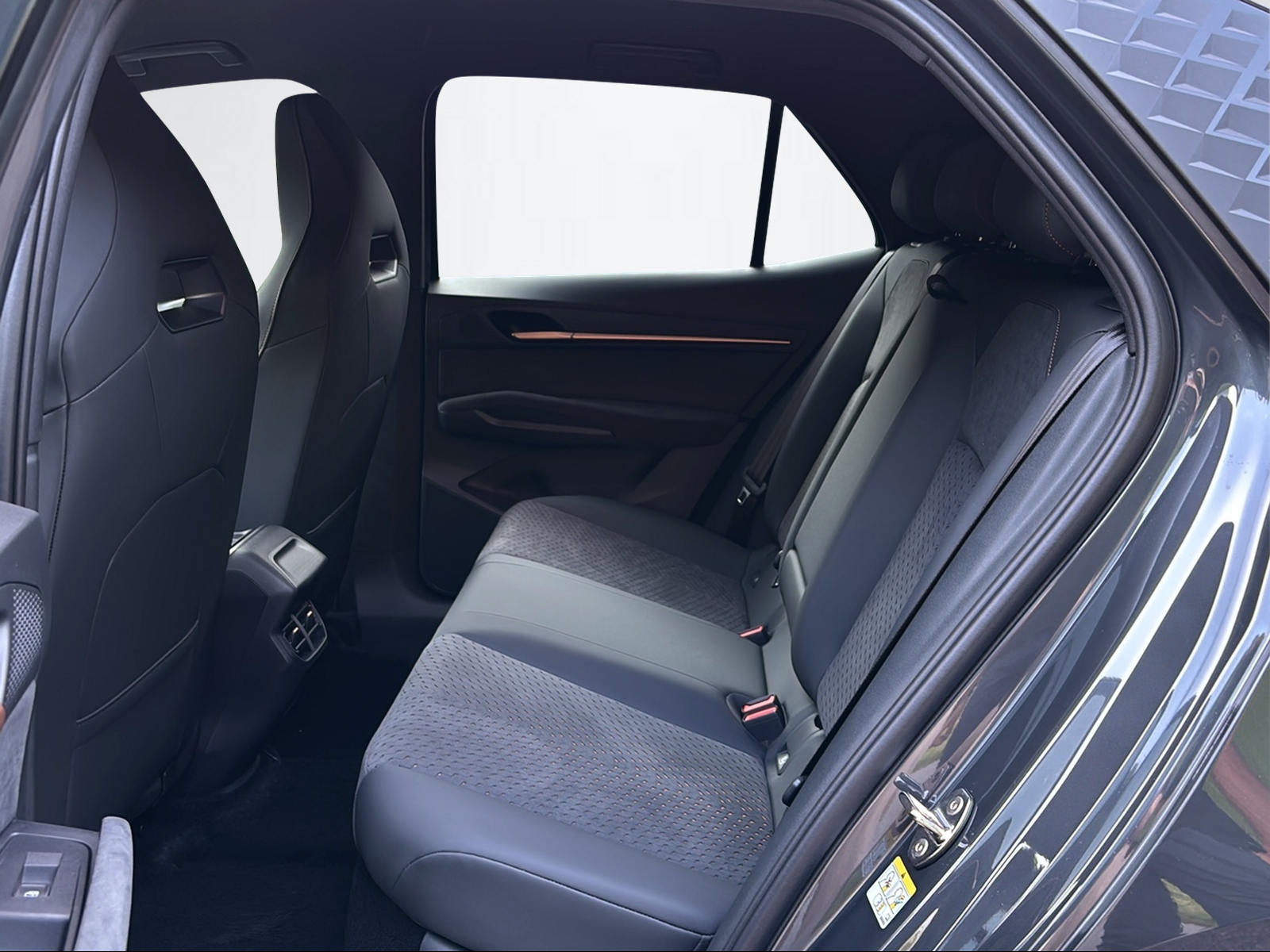CUPRA Born Prime Edition 79 kWh-image-9