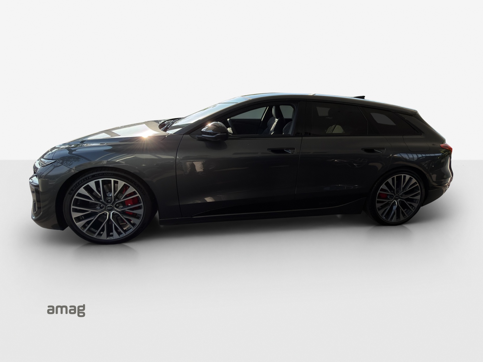 AUDI S6 Avant e-tron quattro-showroom-element-1