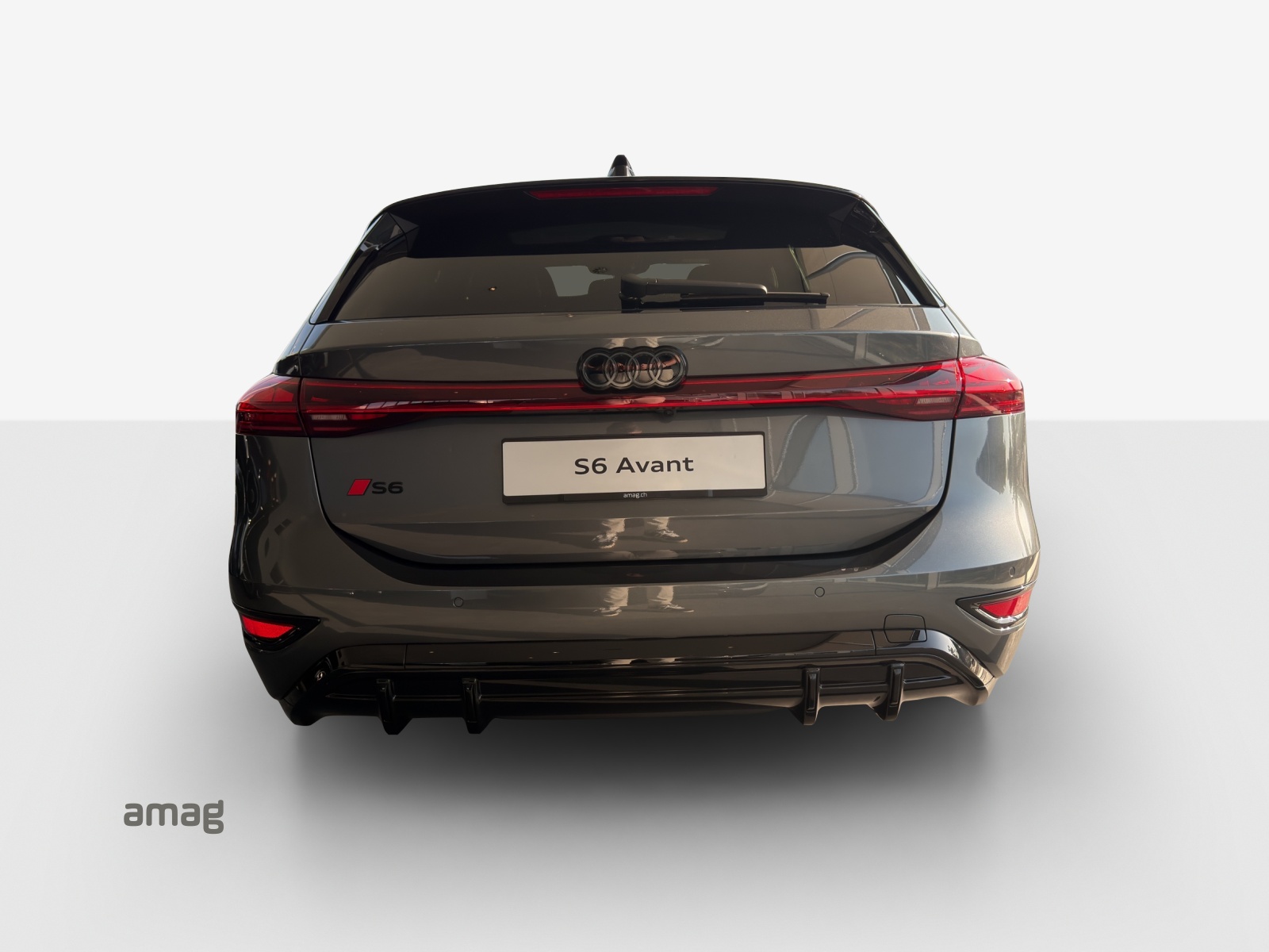 AUDI S6 Avant e-tron quattro-showroom-element-3