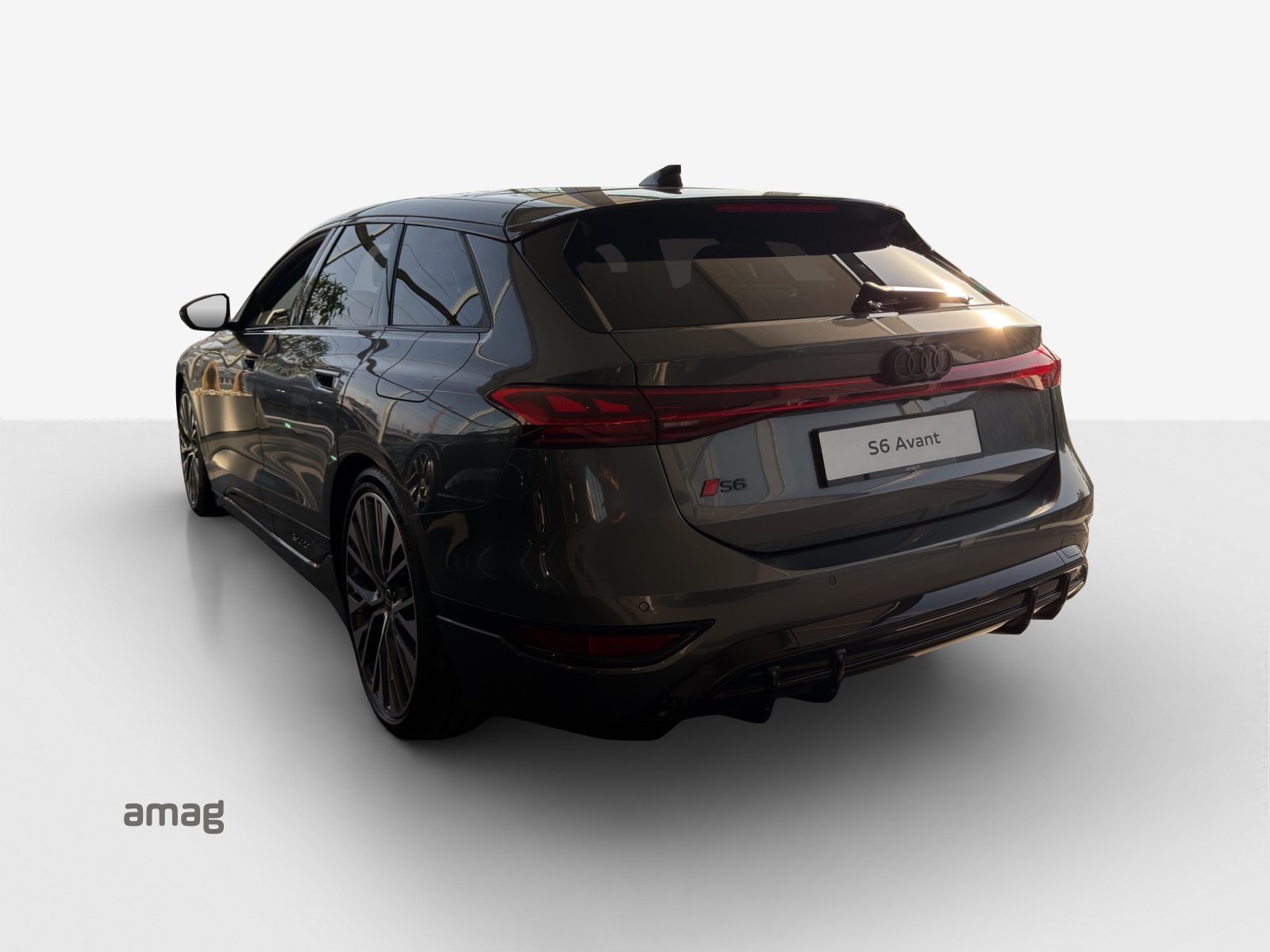 AUDI S6 Avant e-tron quattro-showroom-element-2
