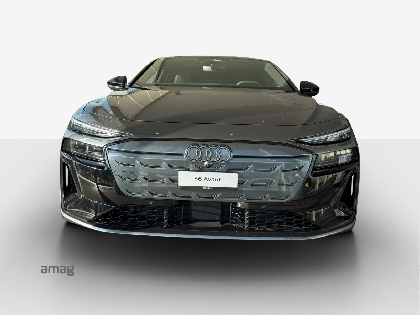 AUDI S6 Avant e-tron quattro-image-6