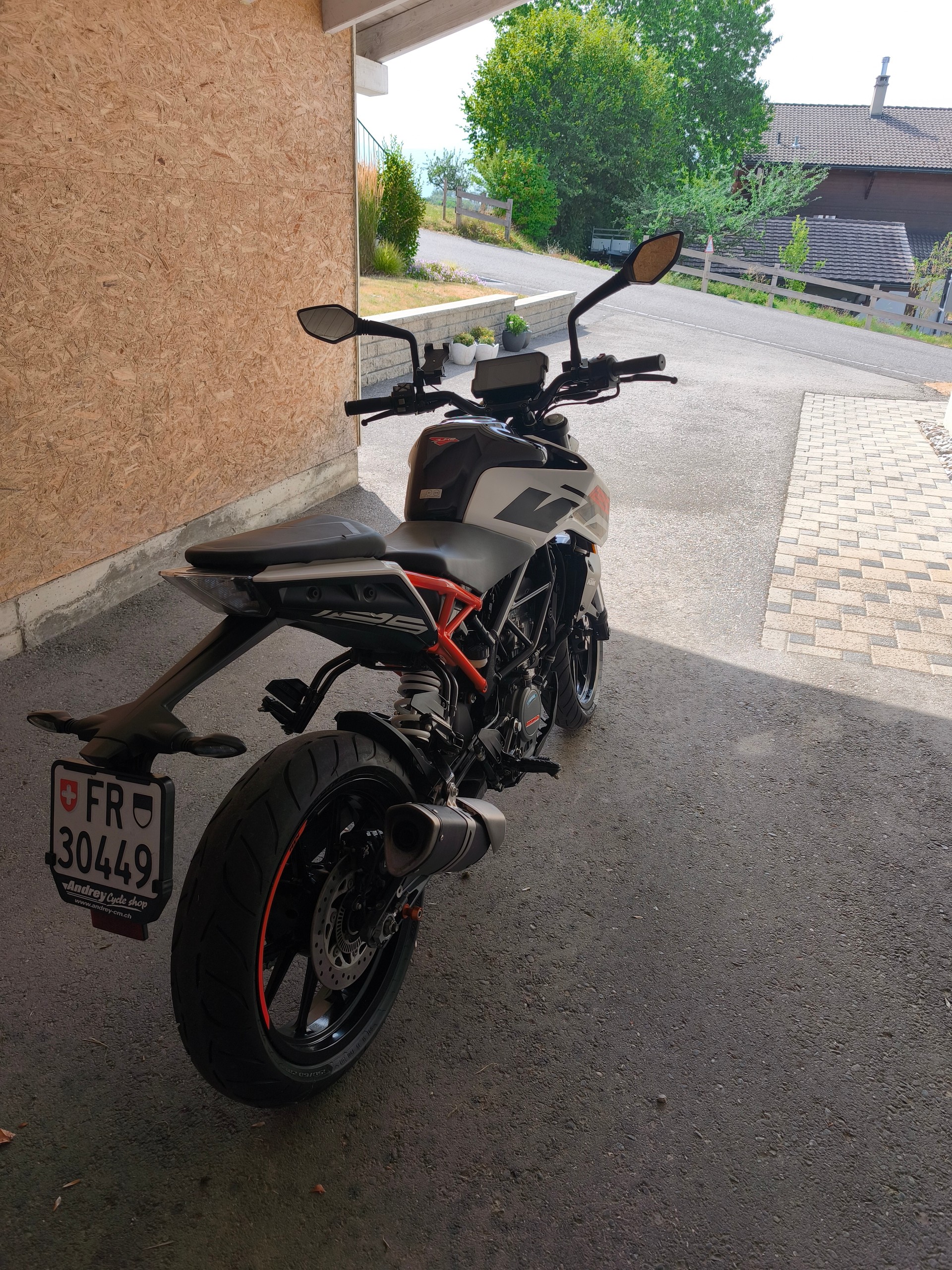 KTM 125 Duke ABS-image-3