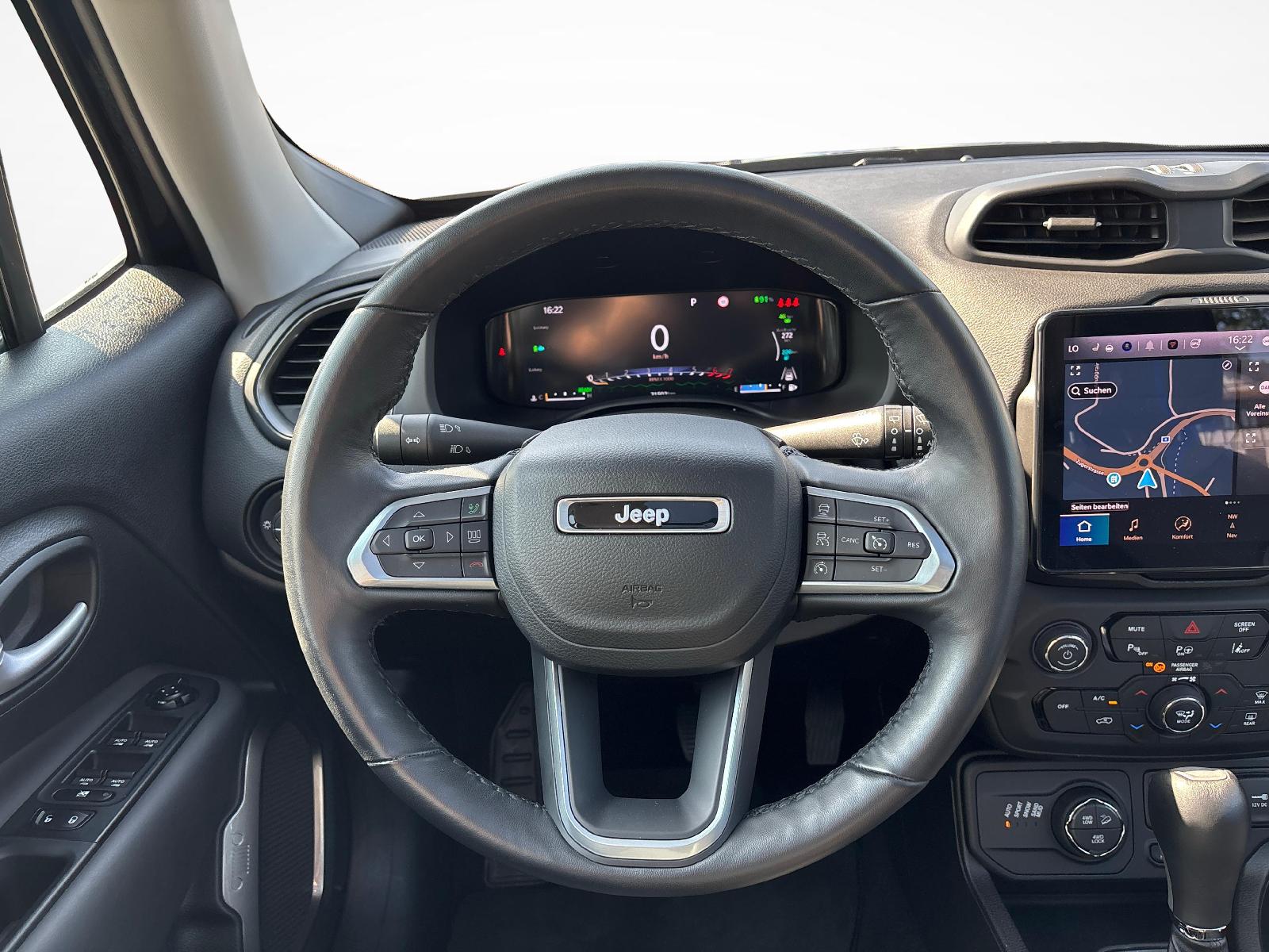 JEEP Renegade 1.3 Summit 4xe-showroom-element-3