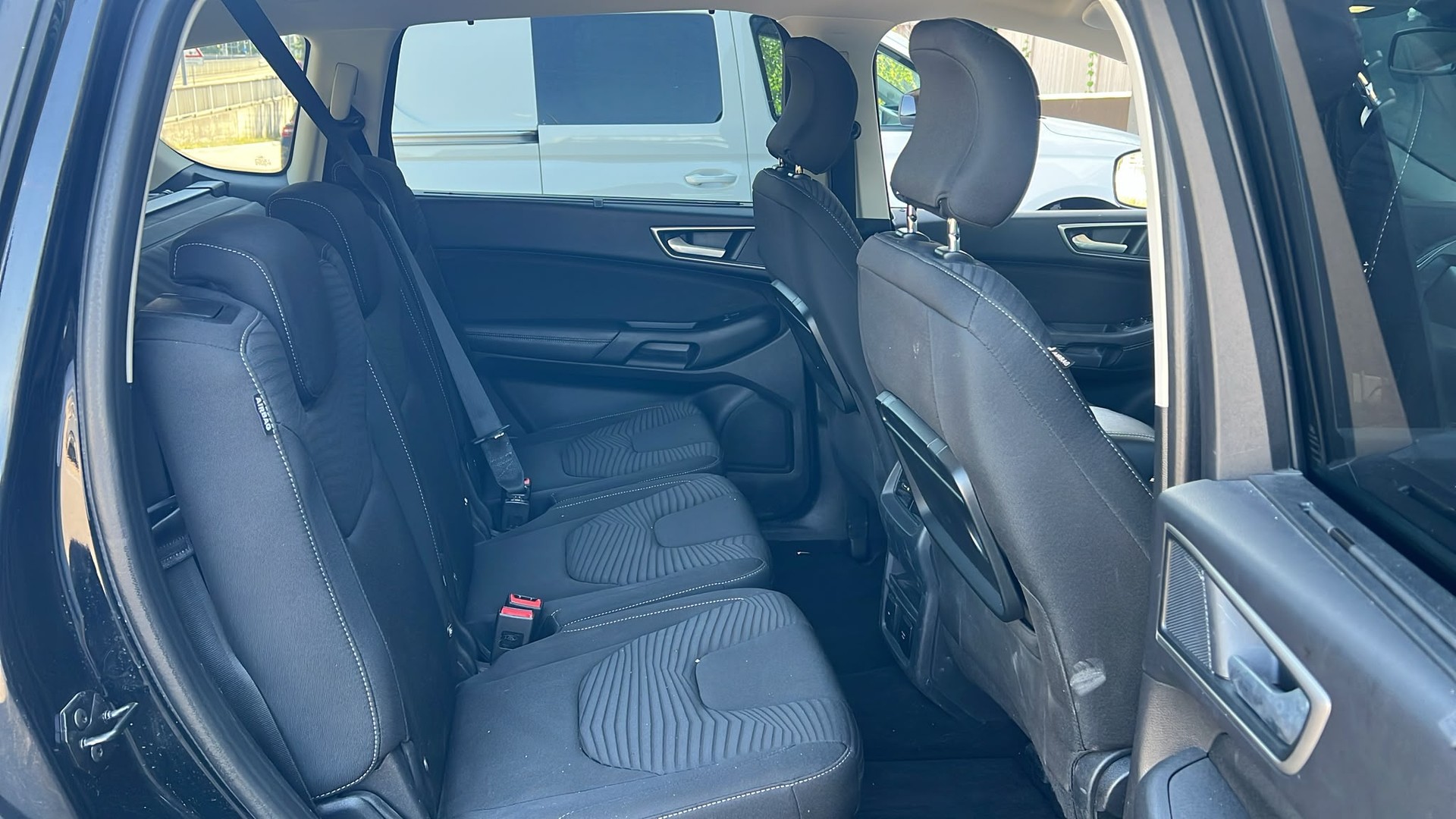 FORD S-Max 2.0 TDCi Trend AWD PoweShift-image-13