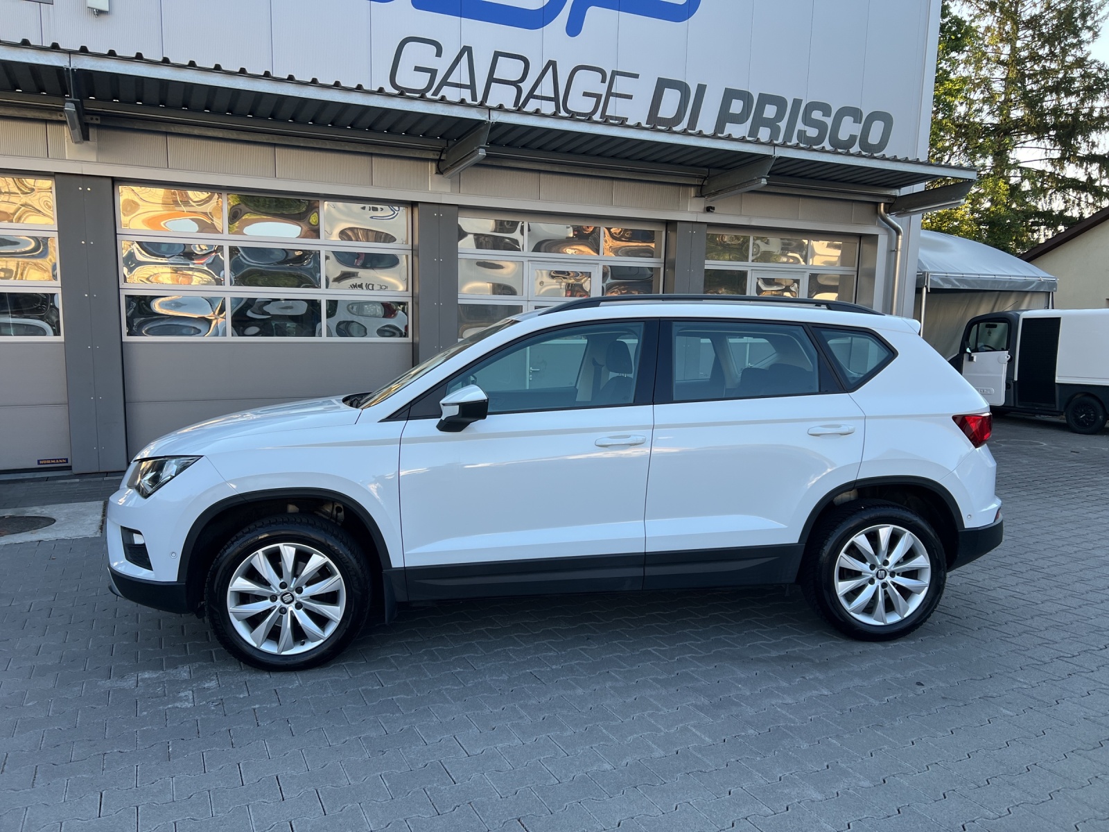 SEAT Ateca 1.6 TDI CR Style DSG-showroom-element-1