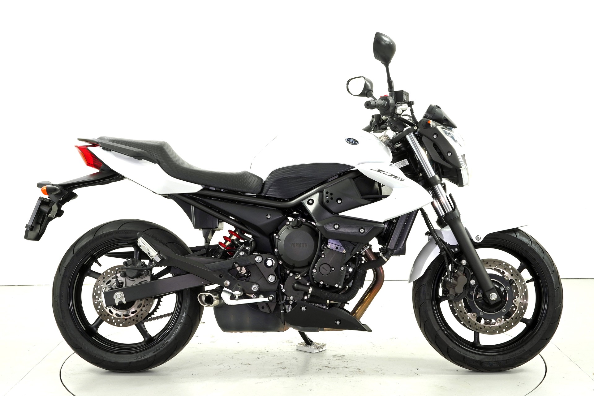 YAMAHA XJ6N ABS-image-3