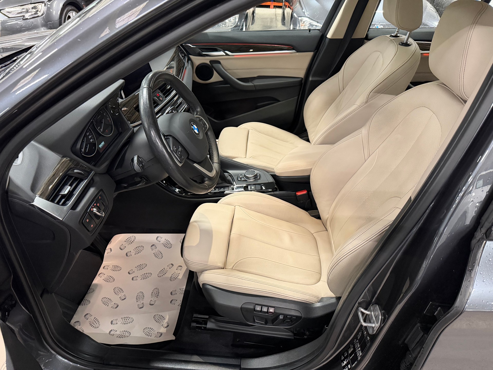 BMW X1 xDrive 25i xLine Steptronic-image-7