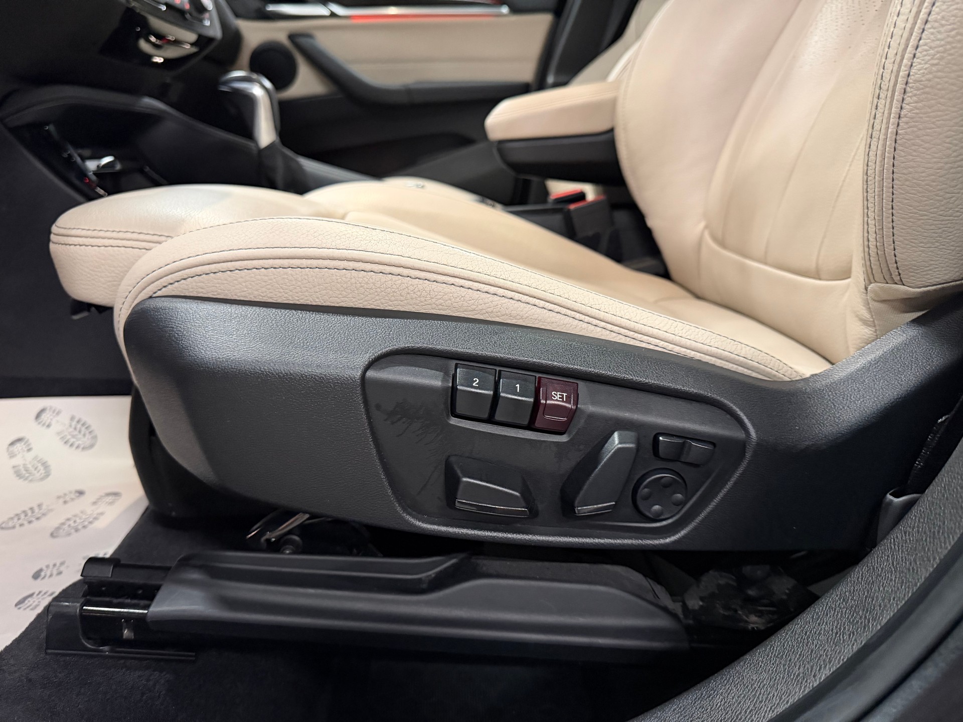 BMW X1 xDrive 25i xLine Steptronic-image-15