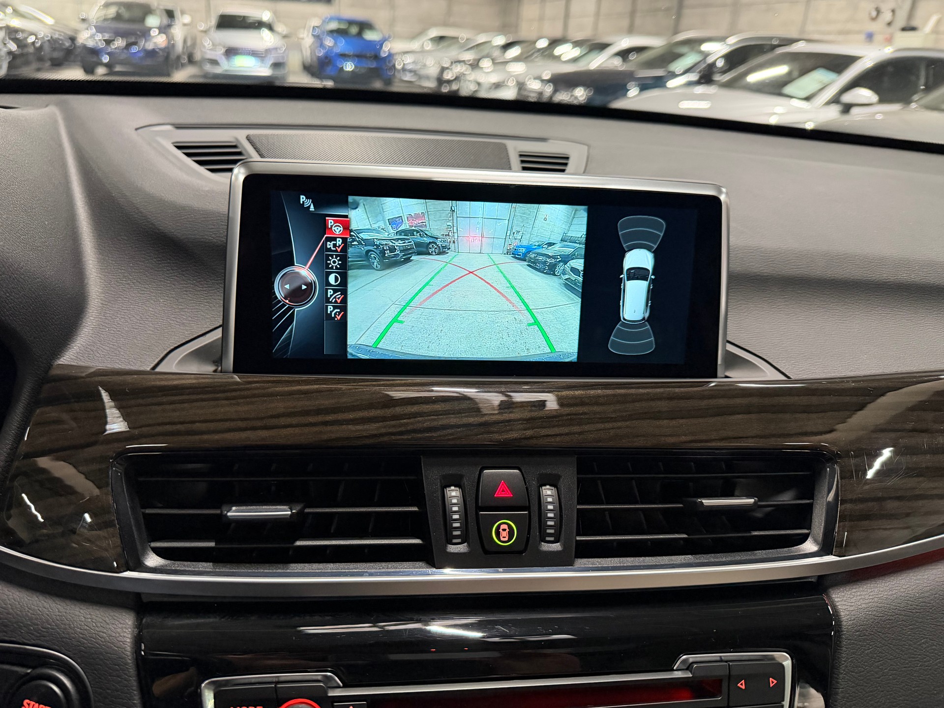 BMW X1 xDrive 25i xLine Steptronic-image-23