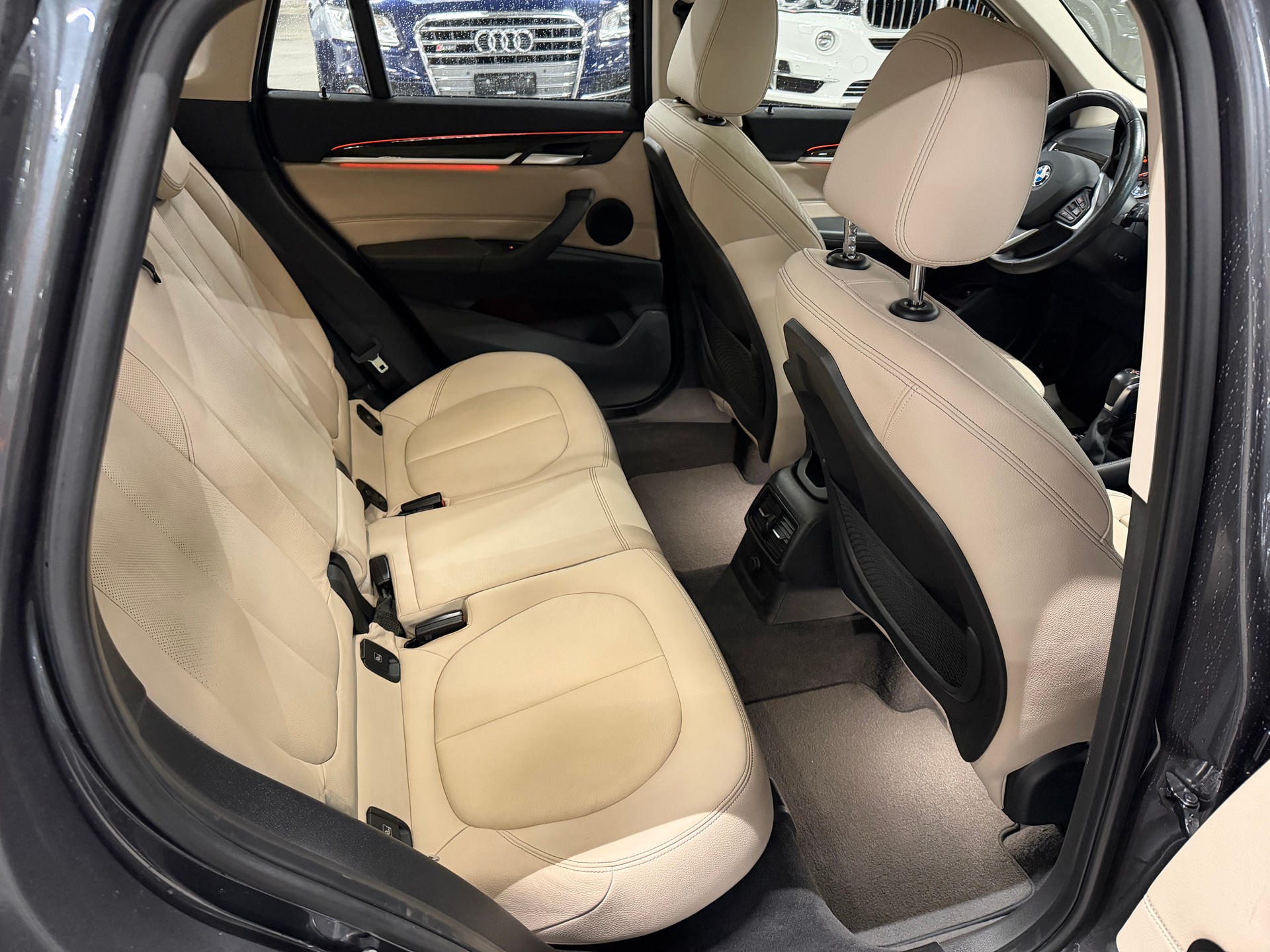 BMW X1 xDrive 25i xLine Steptronic-image-10