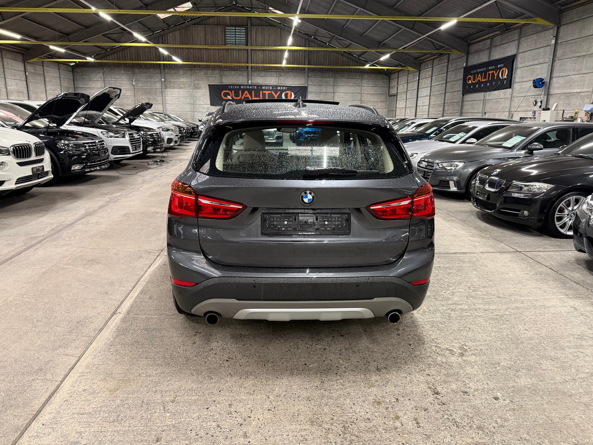 BMW X1 xDrive 25i xLine Steptronic-showroom-element-3