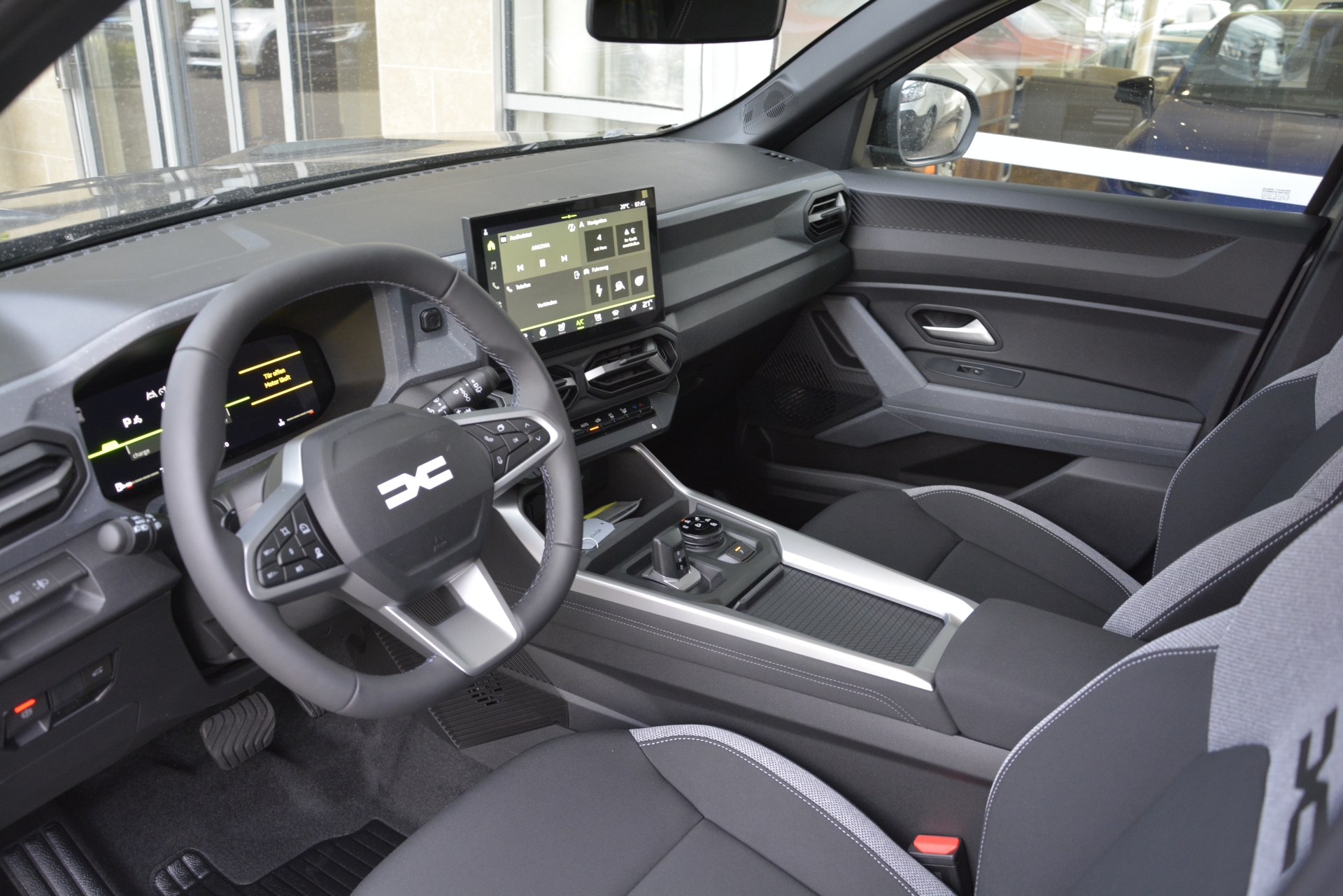 DACIA BIGSTER journey hybrid 150 4x4-image-4
