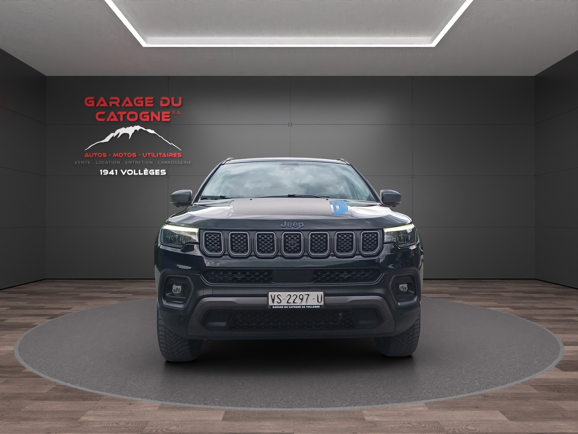 JEEP Compass 1.3 T PHEV Trailhawk AWD-showroom-element-2