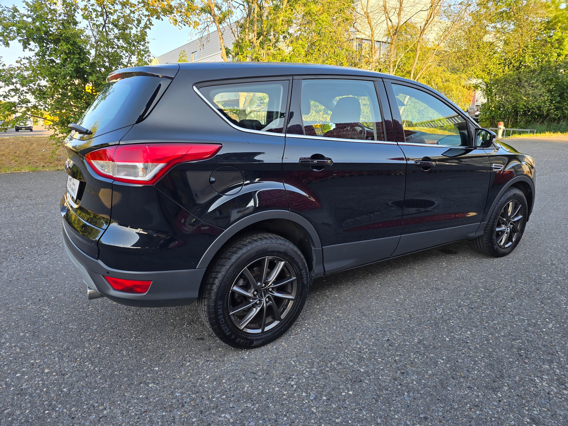 FORD Kuga 2.0 TDCi Carving 4WD PowerShift-image-5
