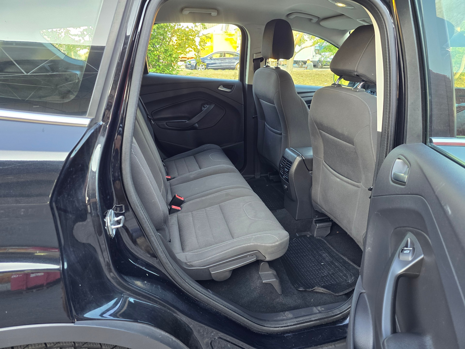 FORD Kuga 2.0 TDCi Carving 4WD PowerShift-image-10