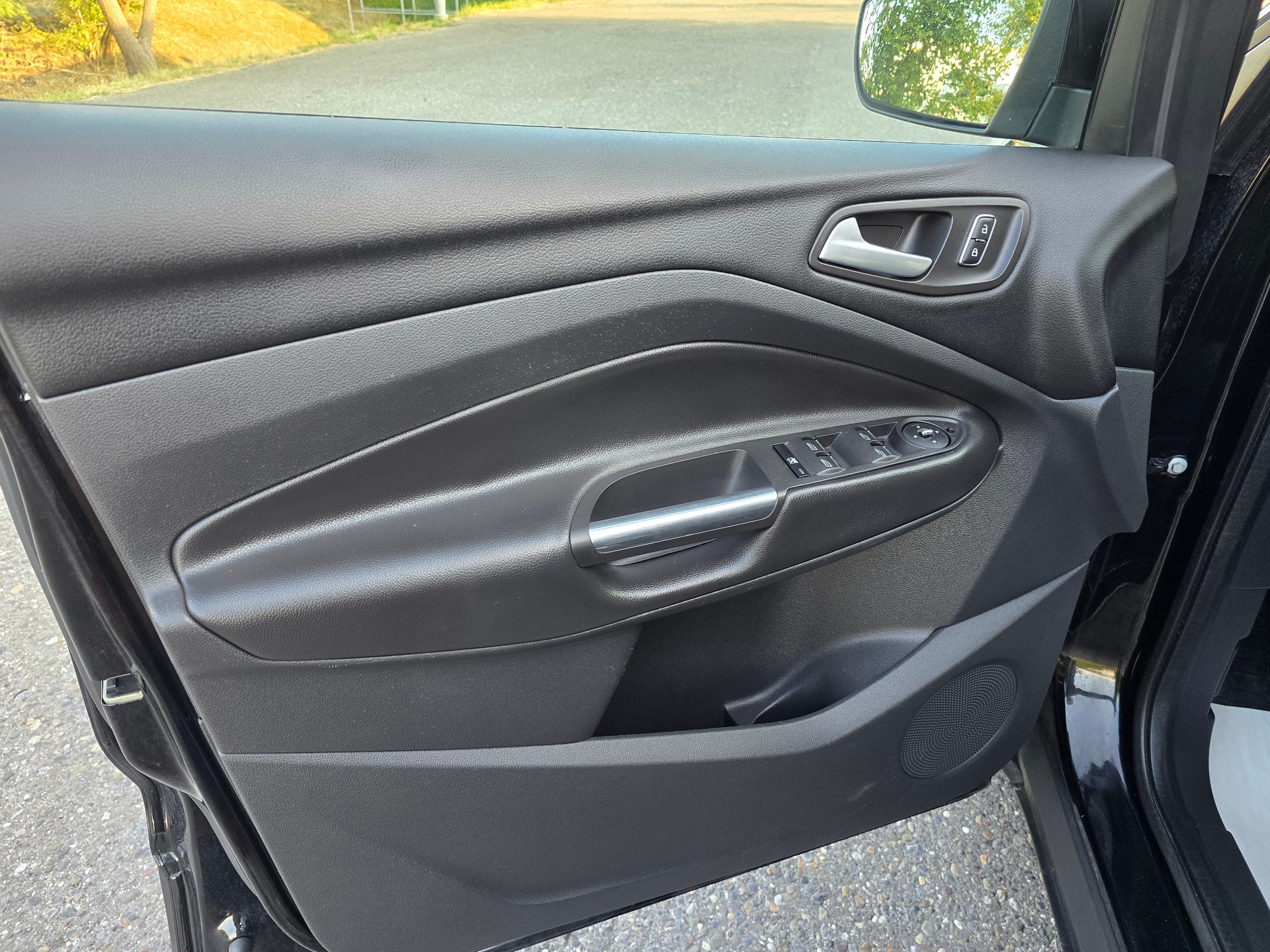 FORD Kuga 2.0 TDCi Carving 4WD PowerShift-image-13