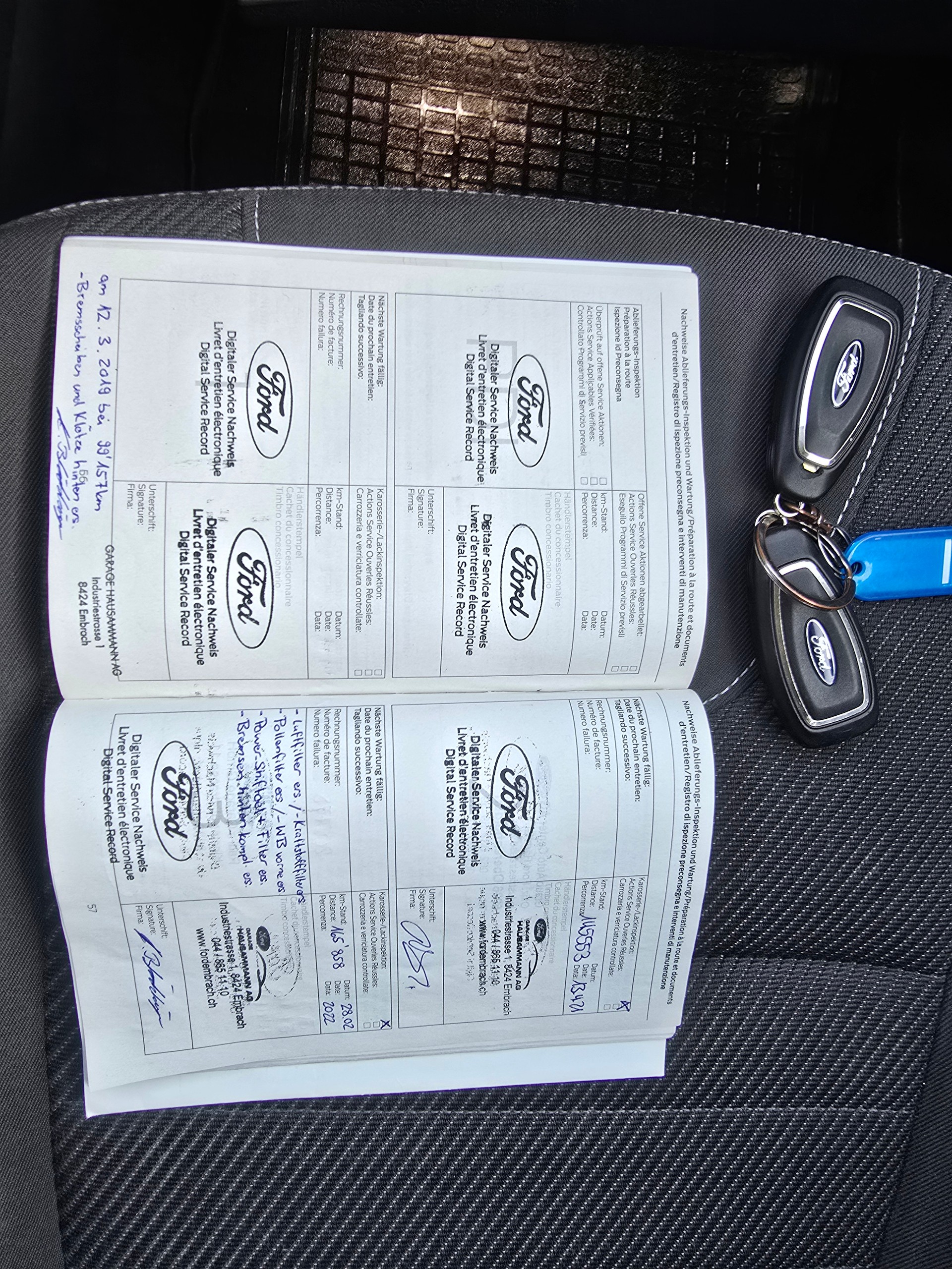 FORD Kuga 2.0 TDCi Carving 4WD PowerShift-image-25