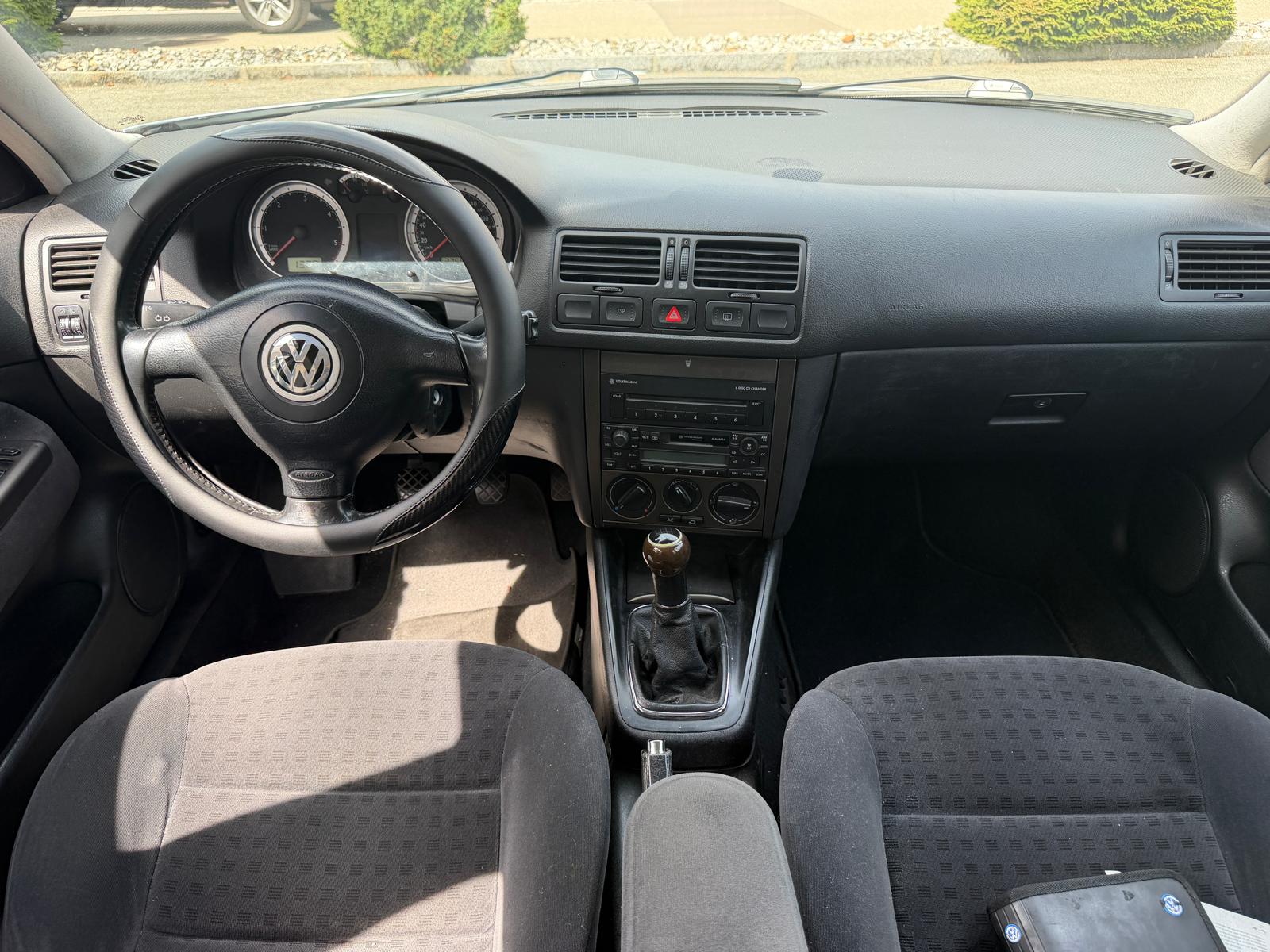 VW Bora Variant 1.9 TDI PD Highline-image-10