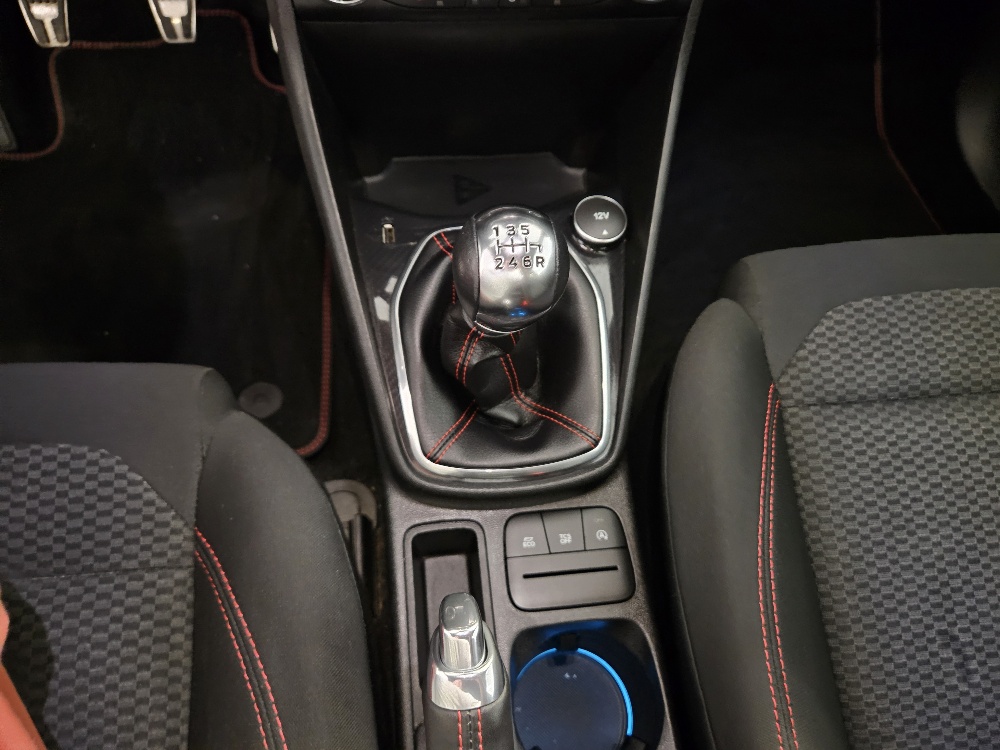 FORD Fiesta 1.0 SCTi ST Line-image-12