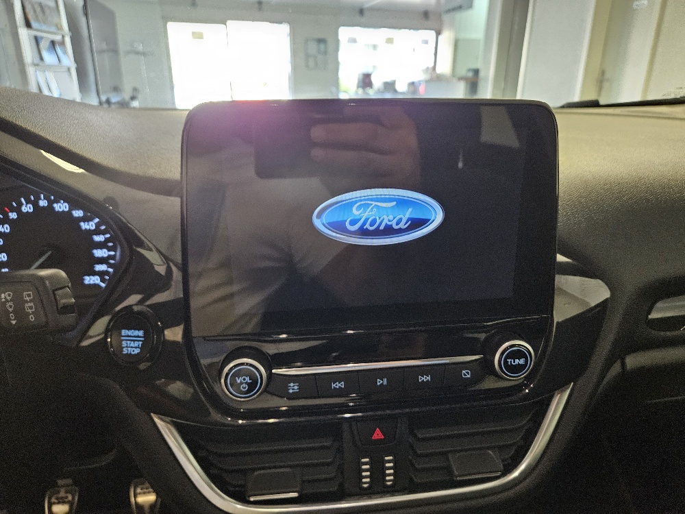 FORD Fiesta 1.0 SCTi ST Line-image-10