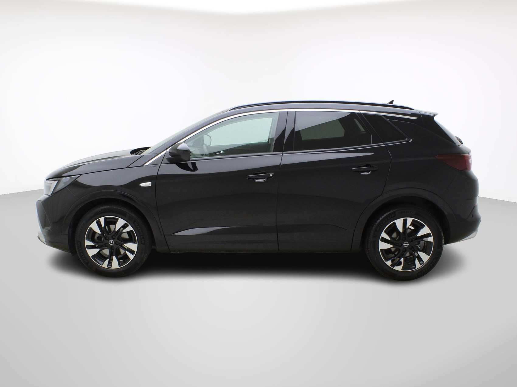 OPEL Grandland 1.2 T Ultimate-showroom-element-2
