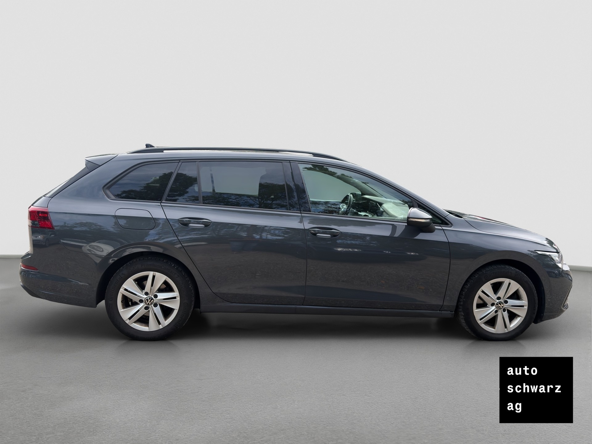 VW Golf Variant 2.0 TDI Life DSG-showroom-element-3