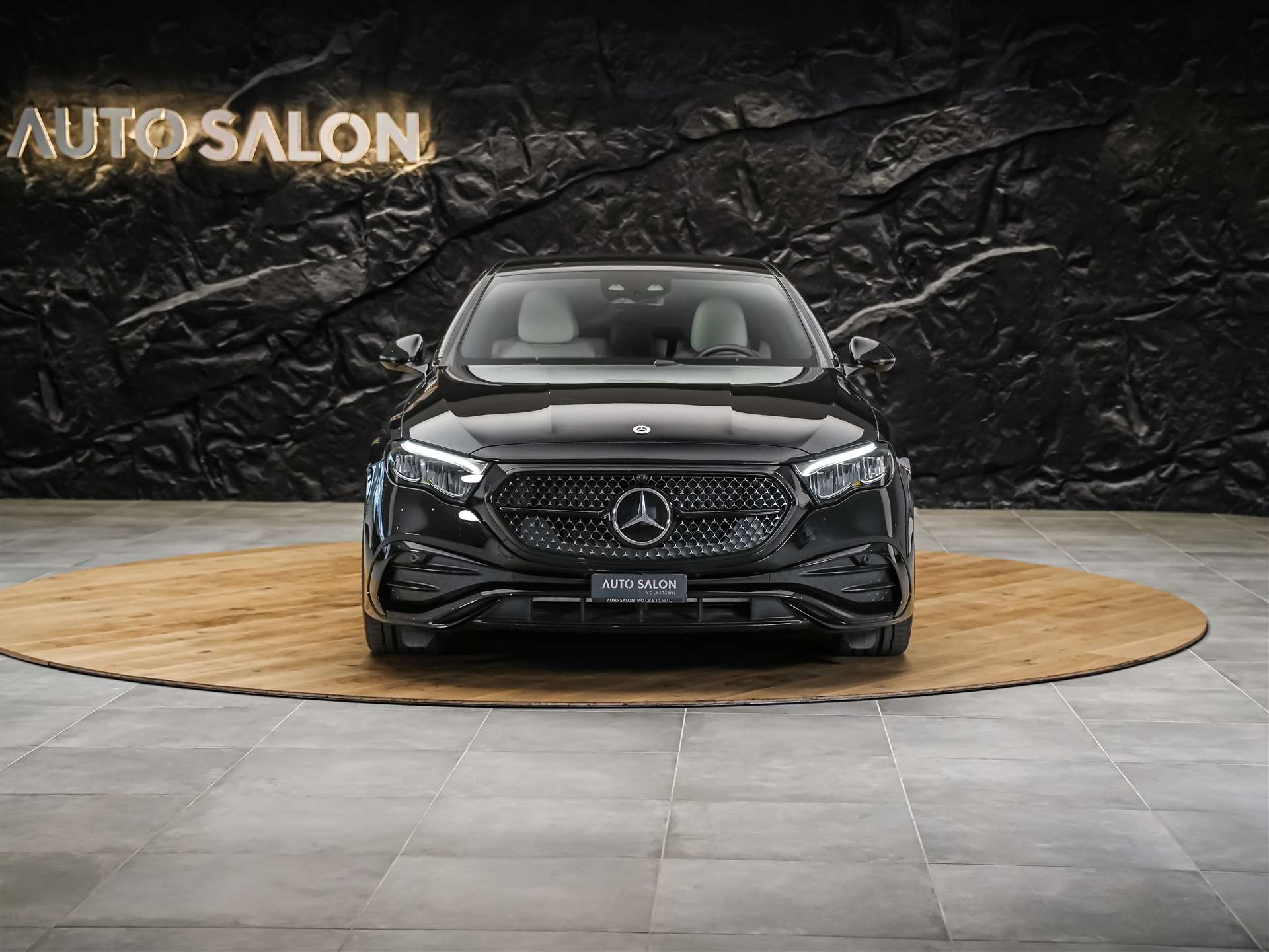 MERCEDES-BENZ E 220 d AMG Line 4Matic 9G-Tronic *21" Felgen*Werksgarantie*Superscreen*-image-7