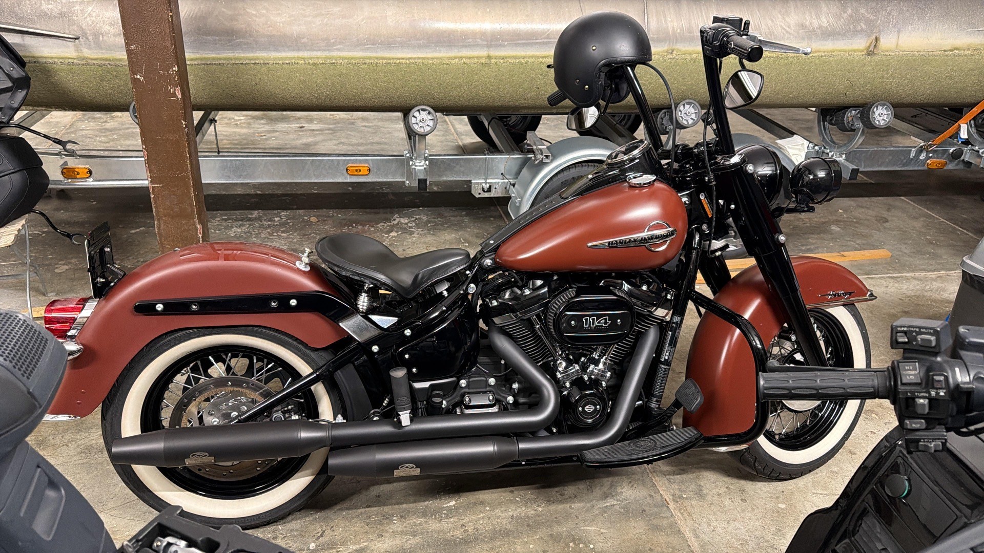 HARLEY-DAVIDSON FLHCS Heritage Classic 114 ABS-image-9
