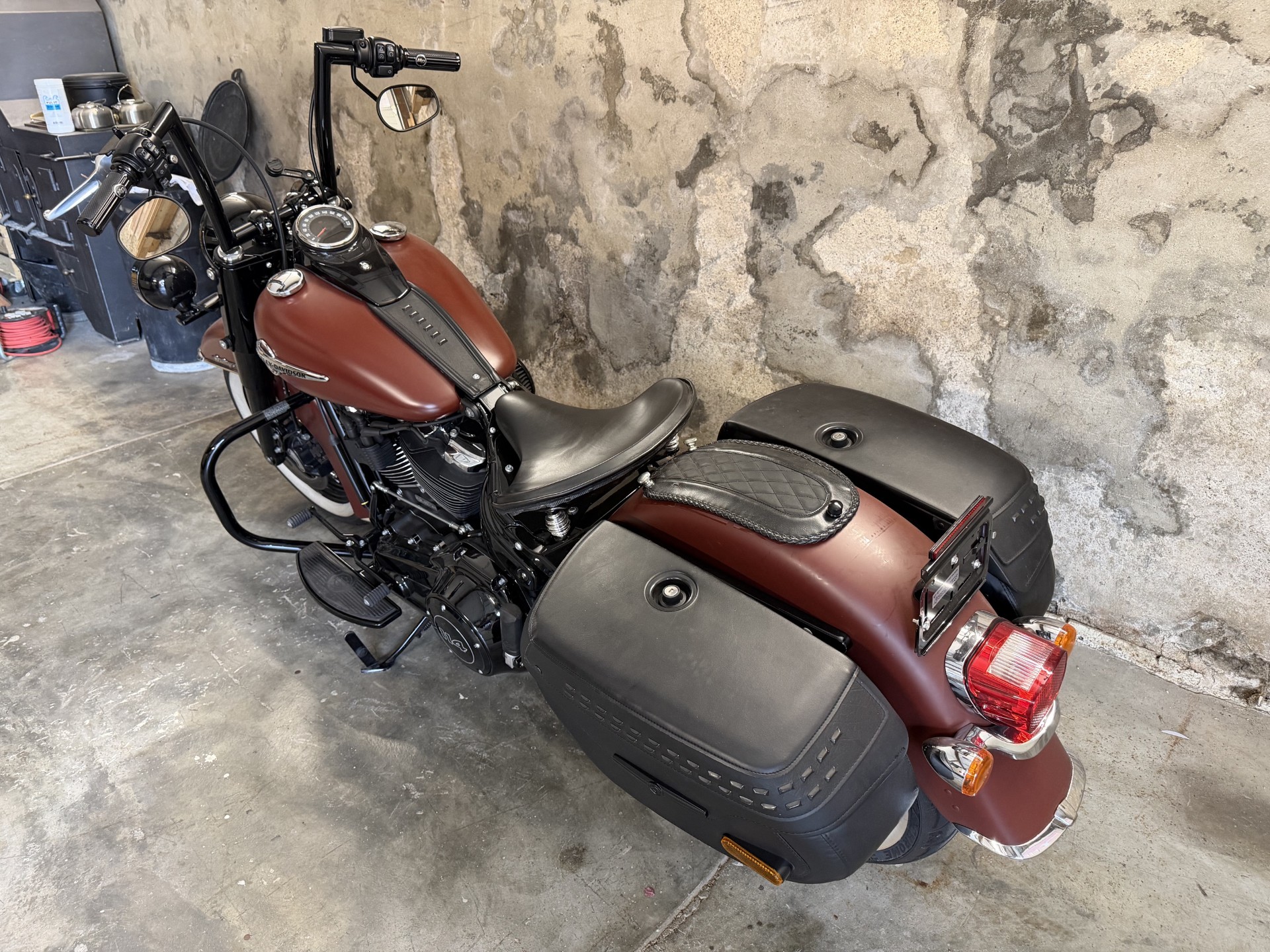 HARLEY-DAVIDSON FLHCS Heritage Classic 114 ABS-image-3