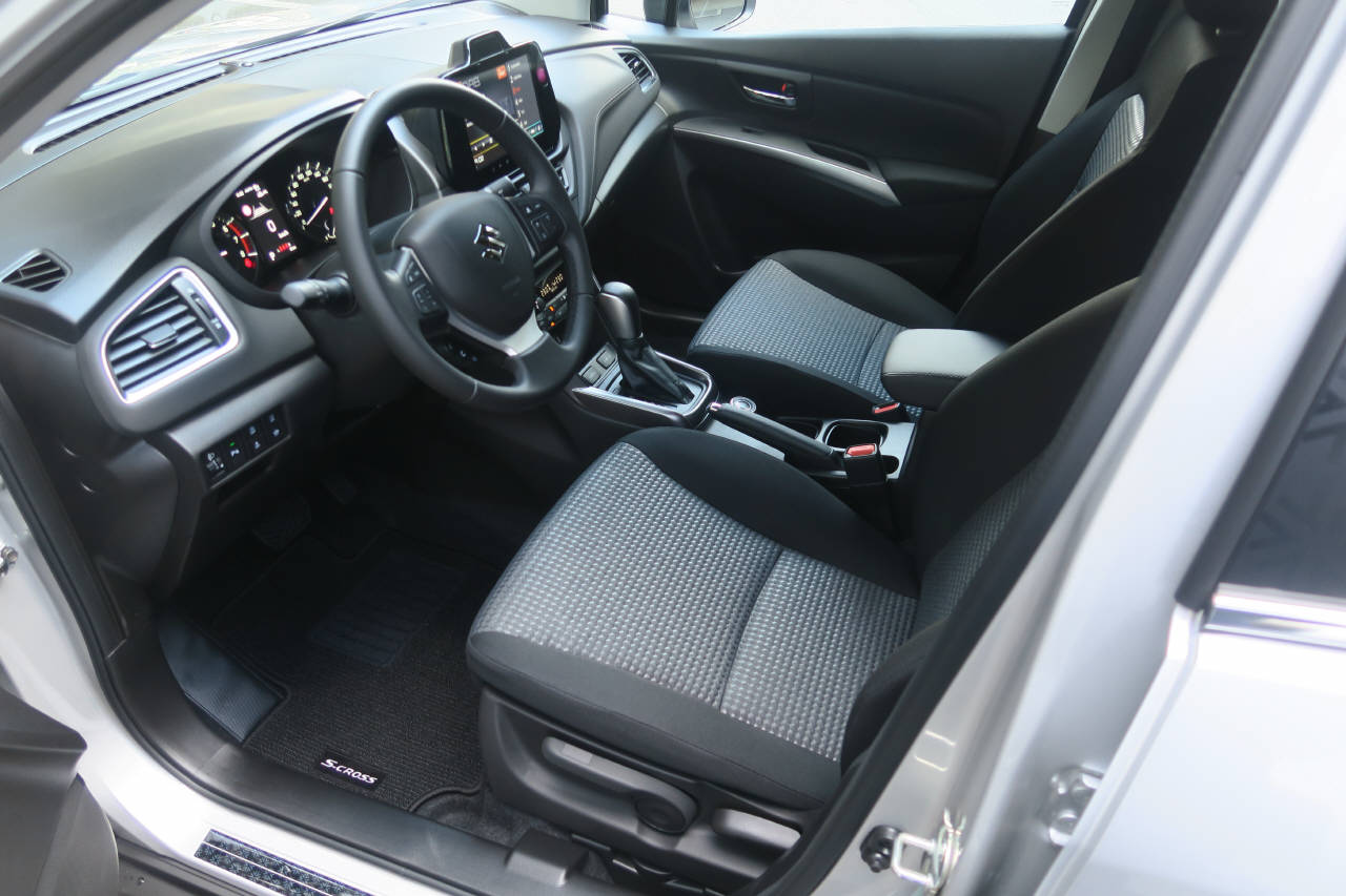 SUZUKI S-Cross 1.4 T Piz Sulai Hybrid 4x4-showroom-element-3