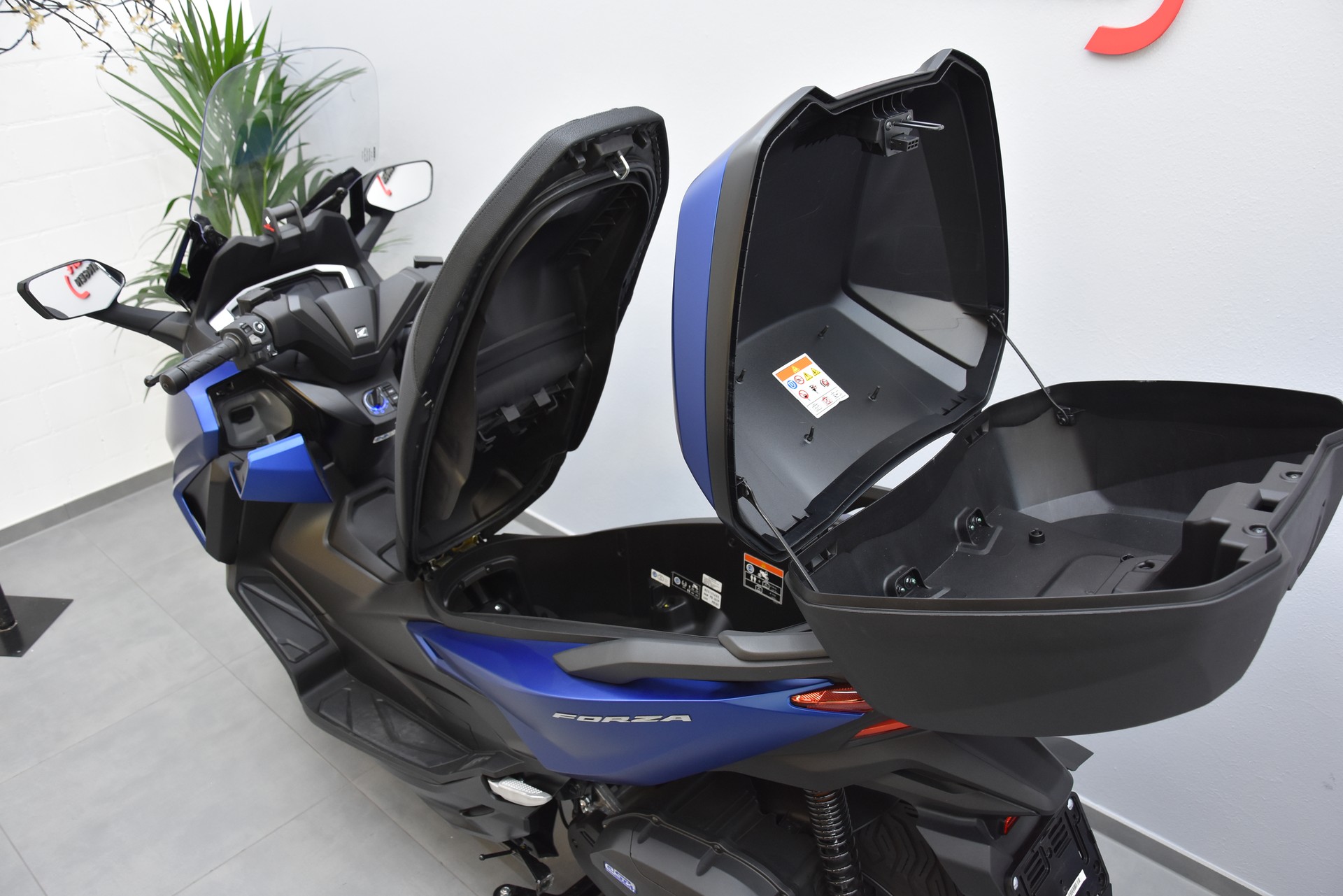 HONDA NSS 125 Forza-image-7