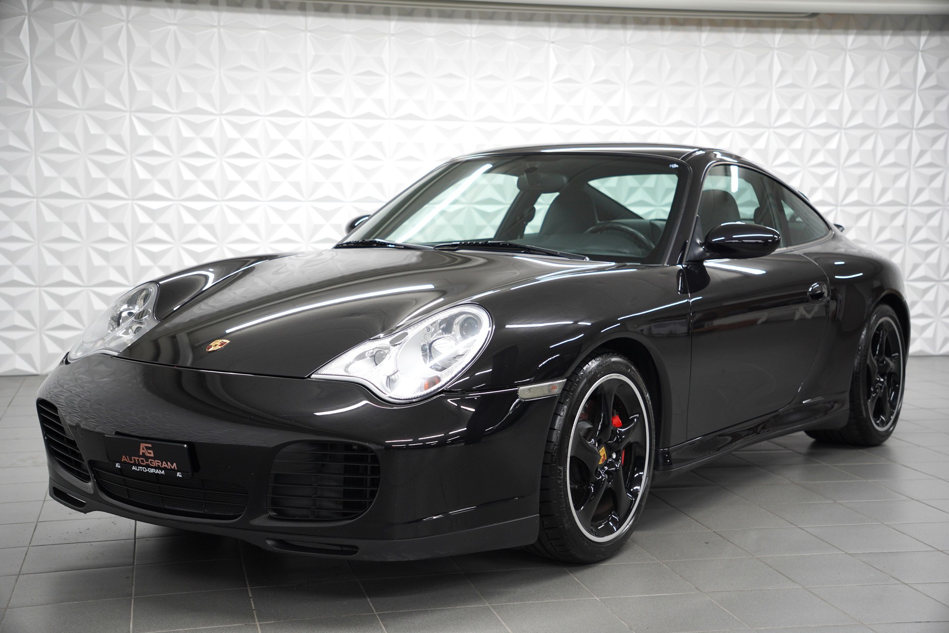 PORSCHE 911 Carrera 4 S