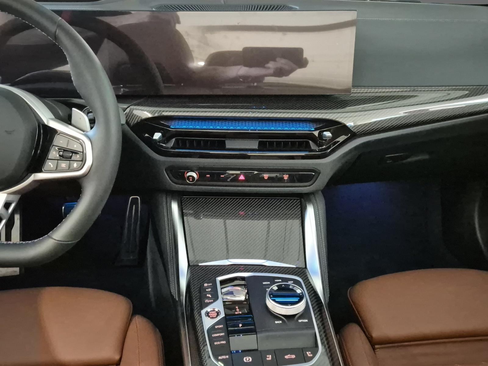 BMW M440i Cabrio xDrive Individual-image-13