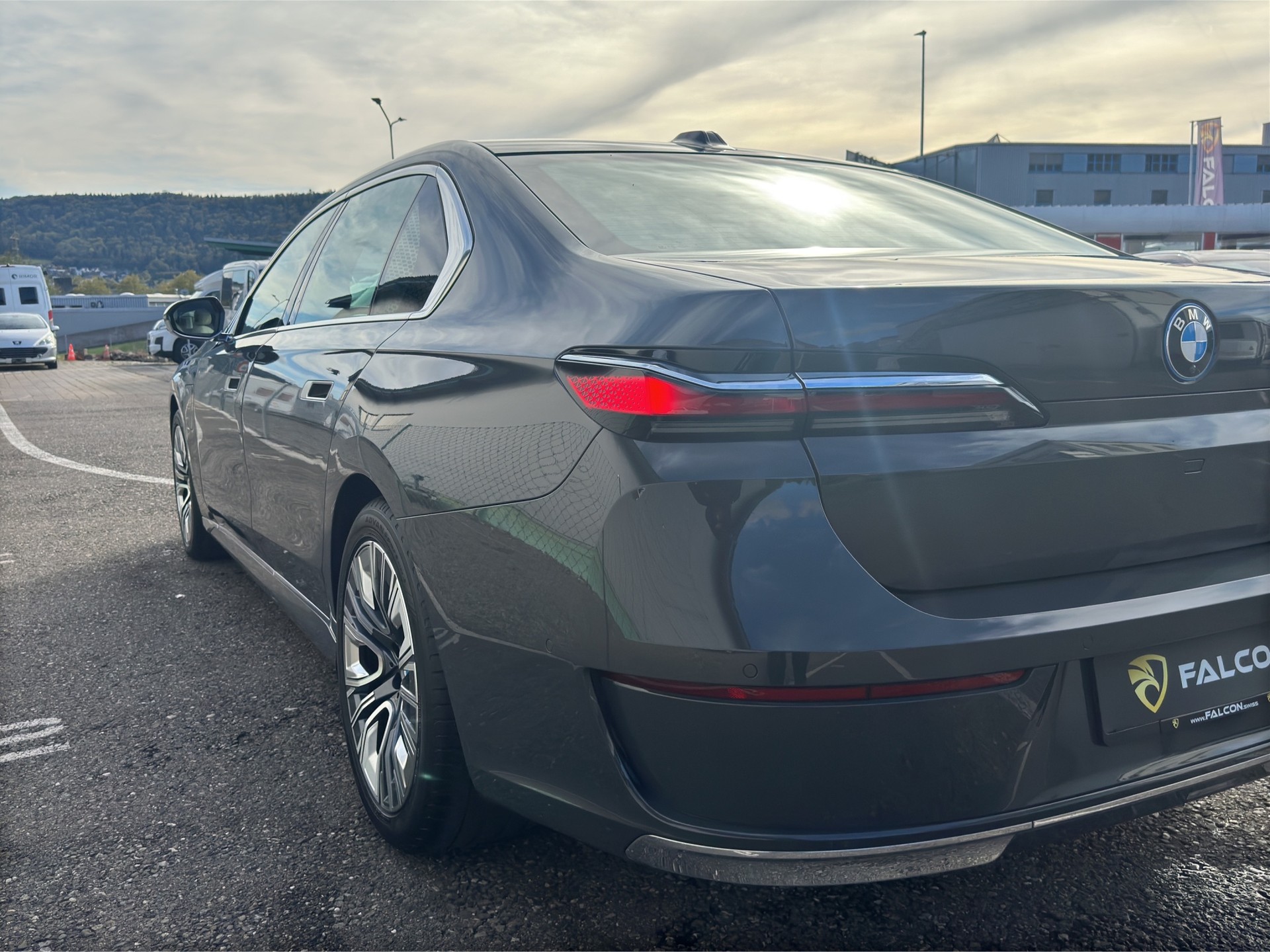 BMW 750e xDrive Steptronic-image-55