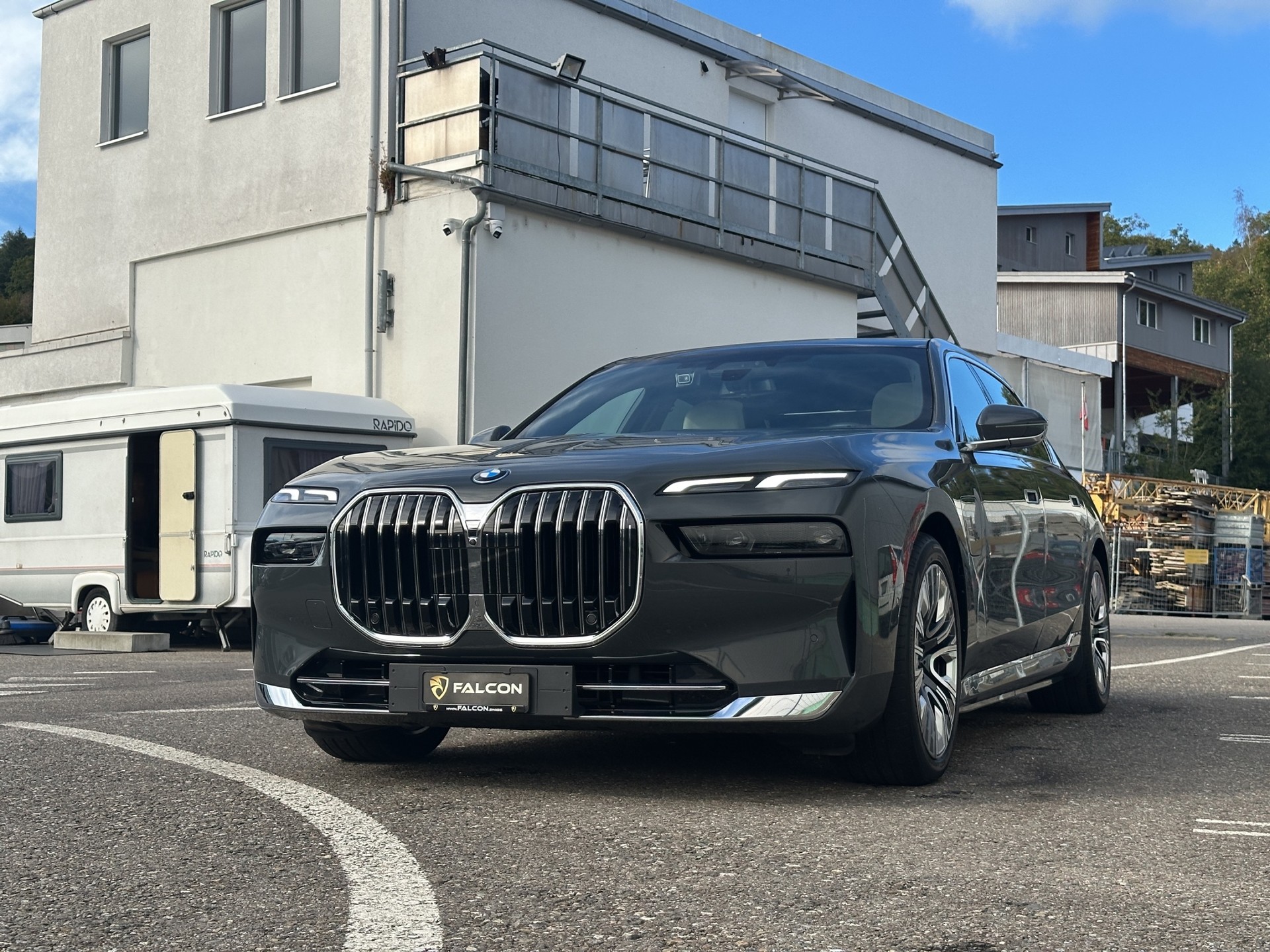 BMW 750e xDrive Steptronic-image-53