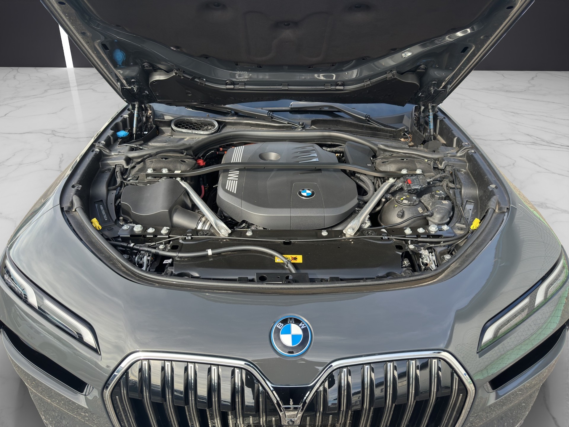 BMW 750e xDrive Steptronic-image-62