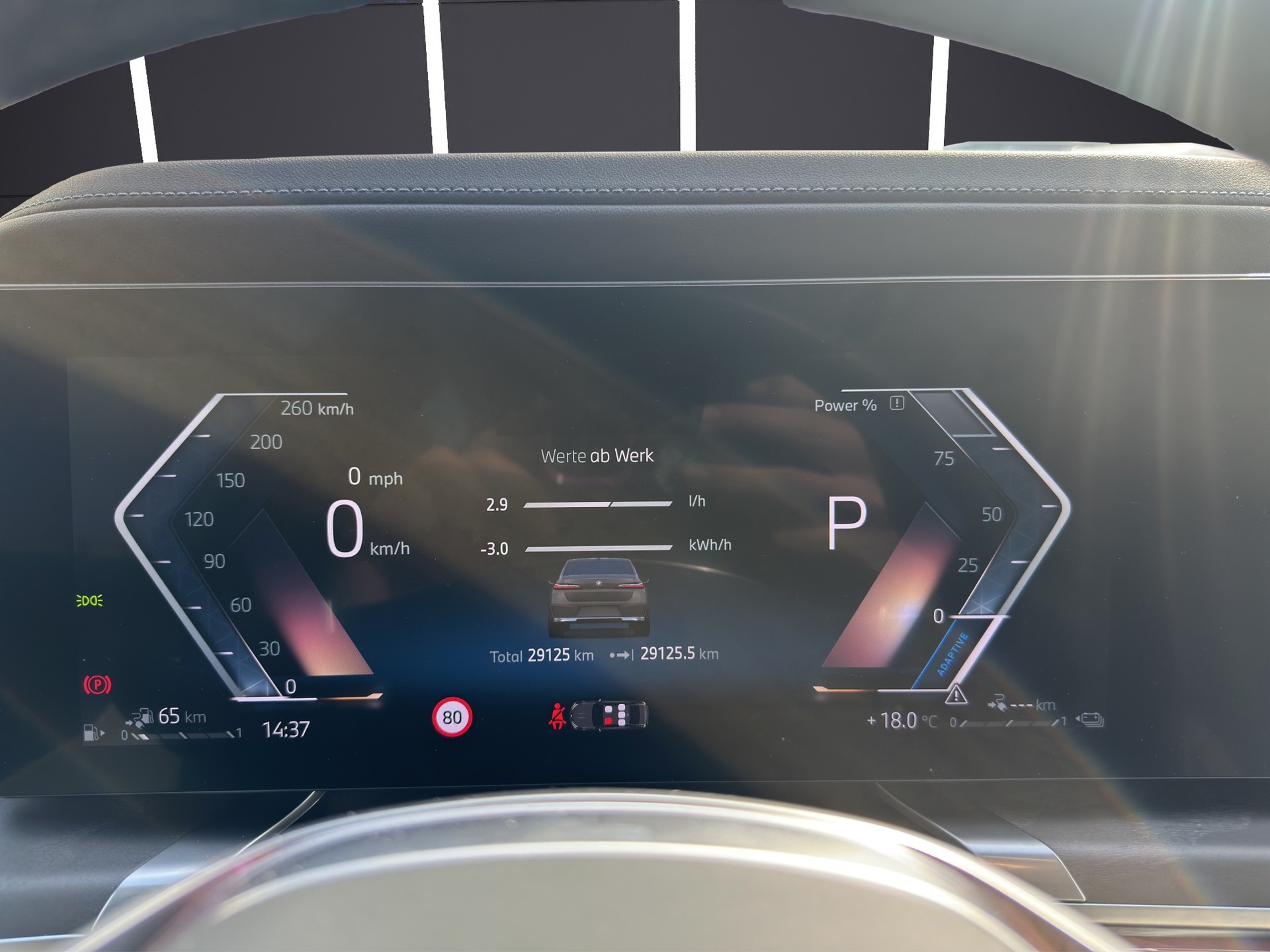 BMW 750e xDrive Steptronic-image-18