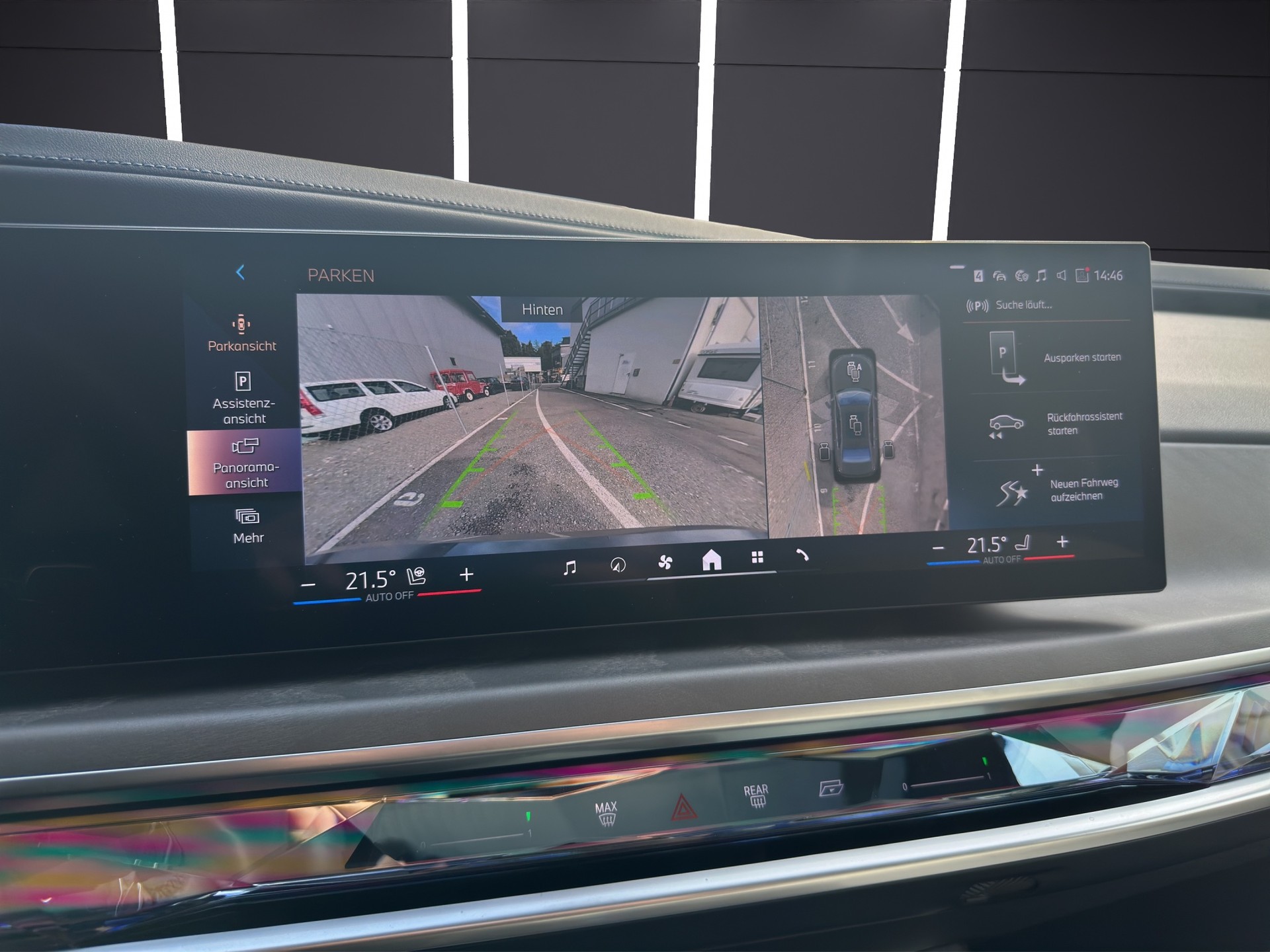 BMW 750e xDrive Steptronic-image-22