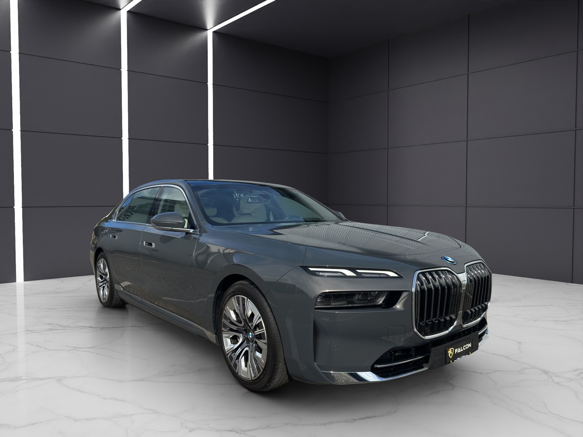 BMW 750e xDrive Steptronic-image-7
