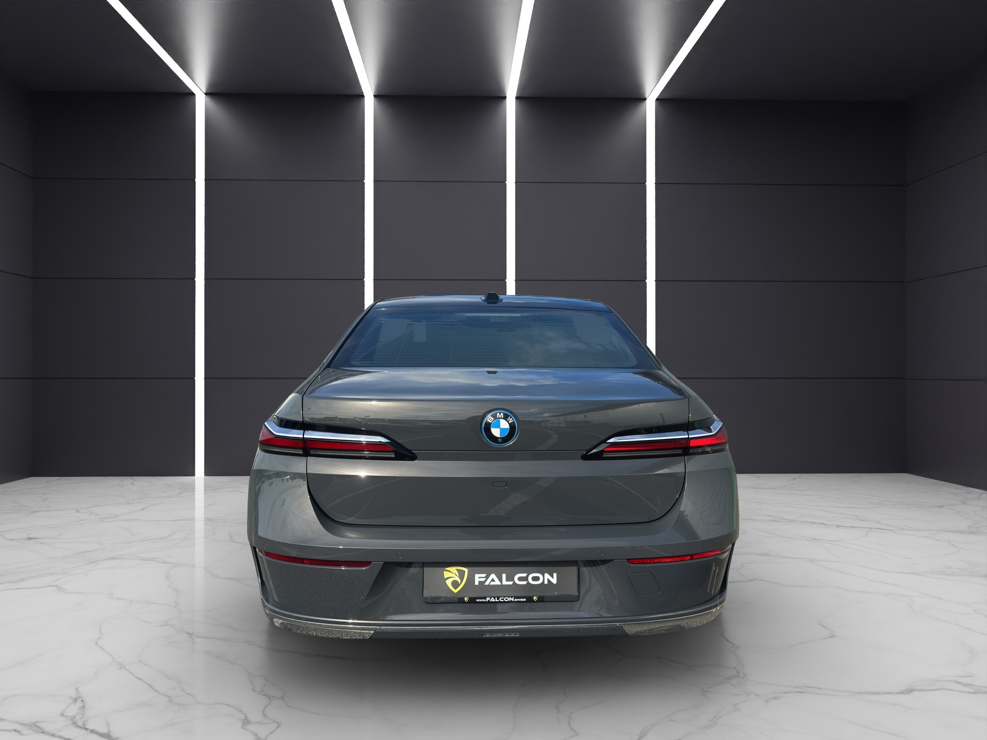 BMW 750e xDrive Steptronic-image-4