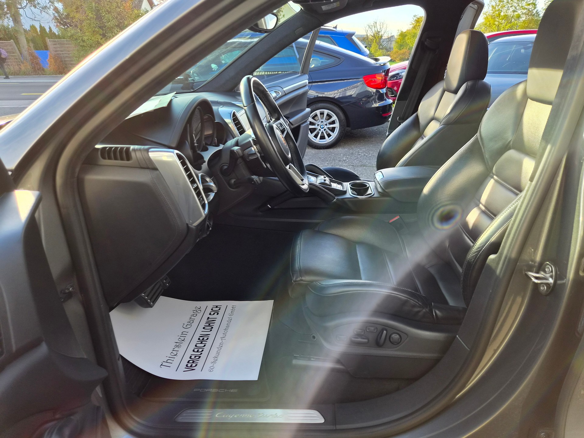 PORSCHE Cayenne Turbo-image-7