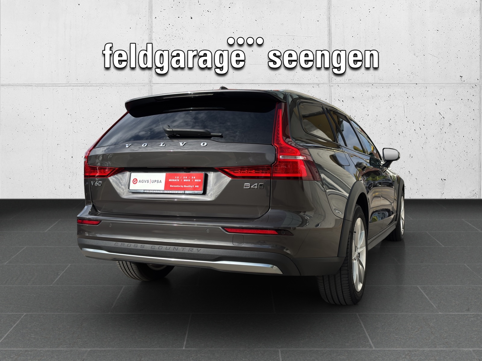 VOLVO V60 Cross Country B4 Mild Hybrid Core AWD Geartronic mit Standheizung & Winterräder-image-4