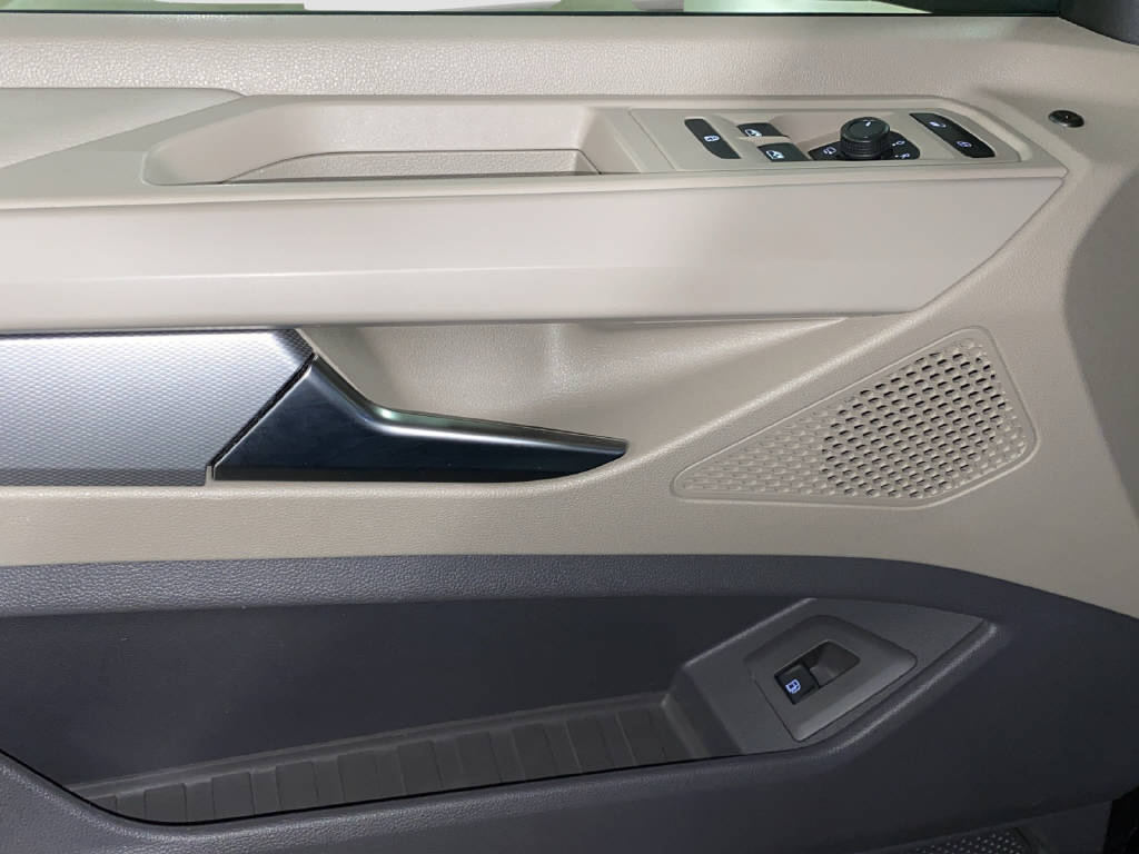 VW Multivan kurz 1.4 eHybrid DSG-image-11