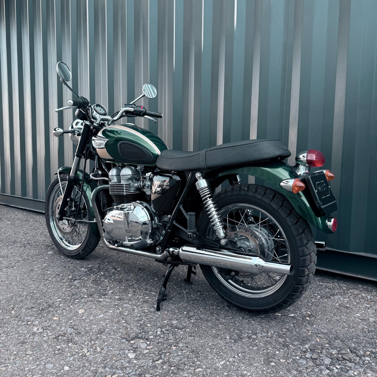TRIUMPH Bonneville 800 T 100-image-1