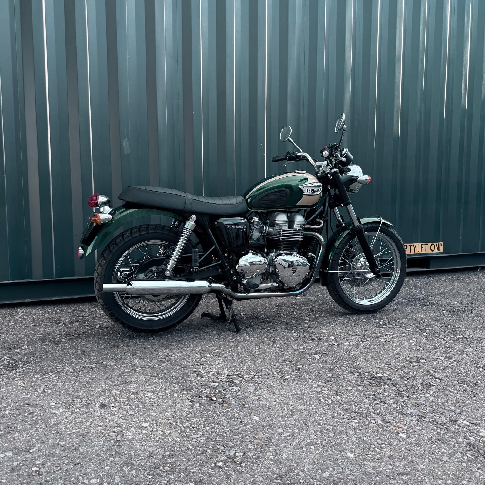 TRIUMPH Bonneville 800 T 100-image-4