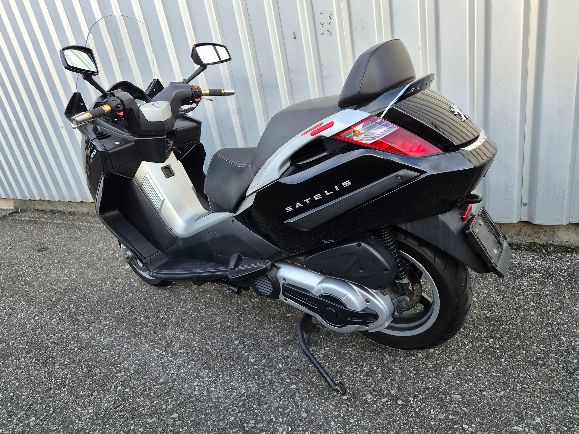 PEUGEOT Satelis 400 Premium-image-11