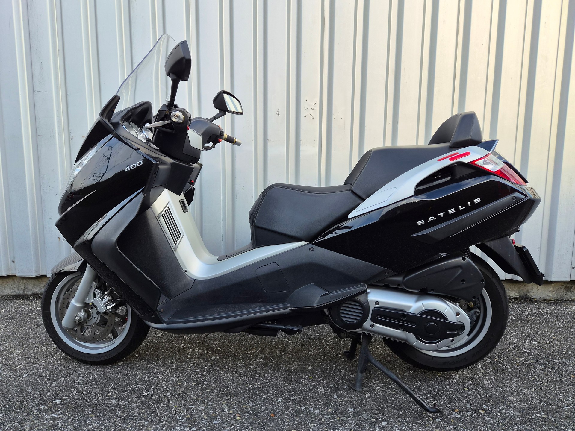 PEUGEOT Satelis 400 Premium-image-12