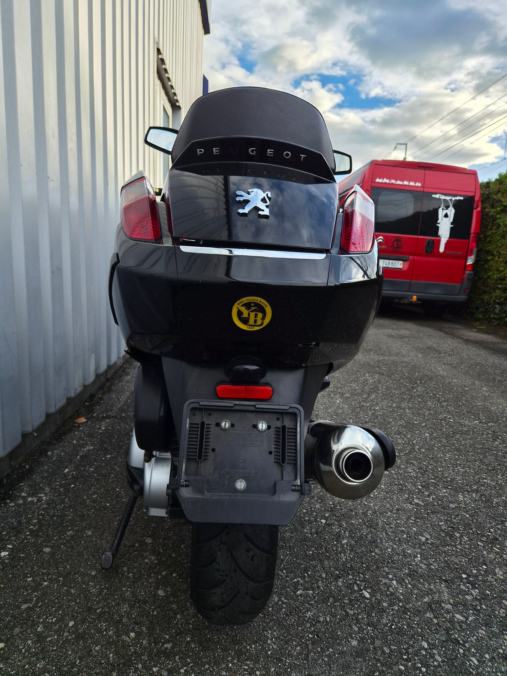 PEUGEOT Satelis 400 Premium-image-5